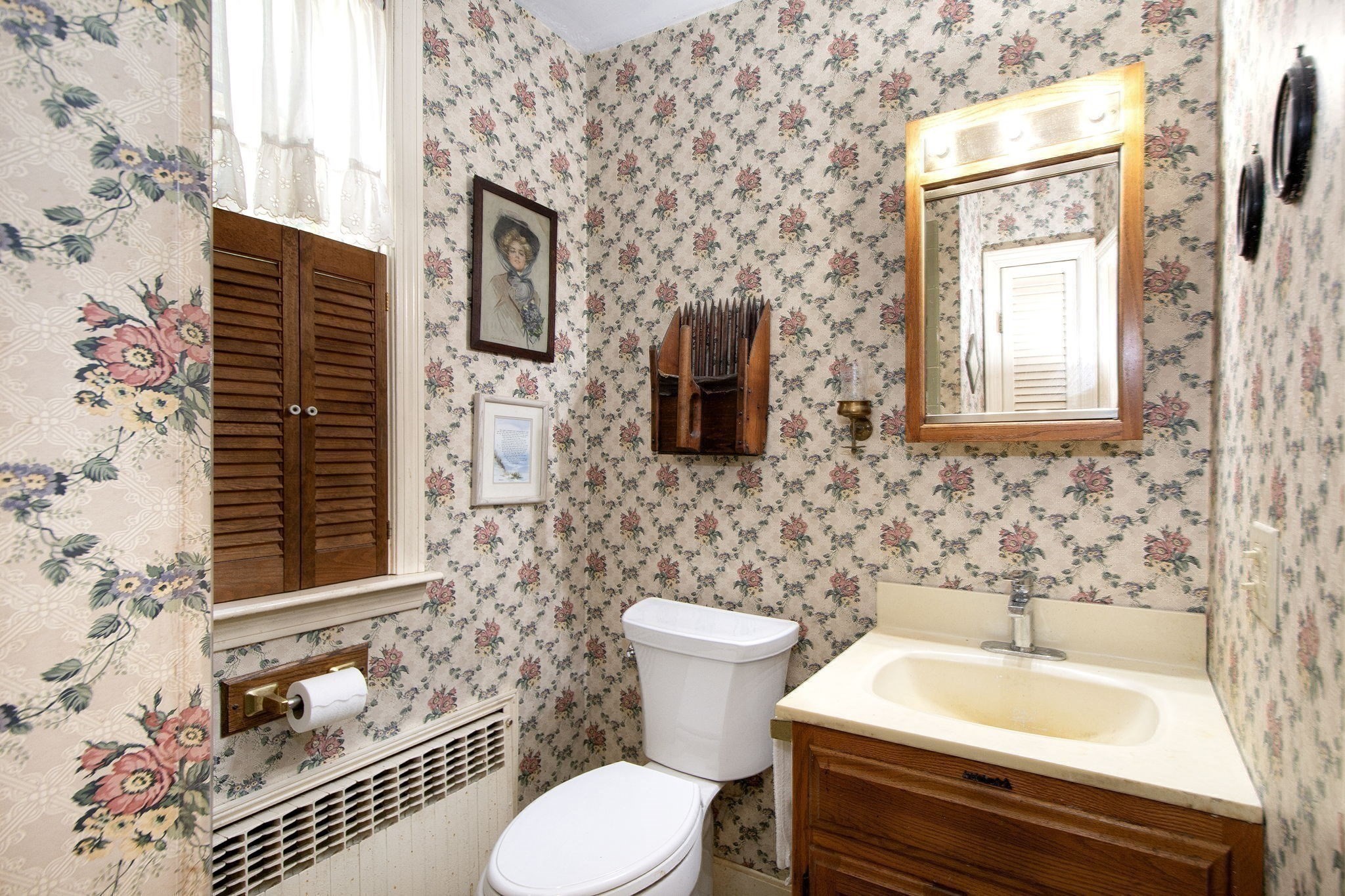 612 First Parish Road Property Photo 18