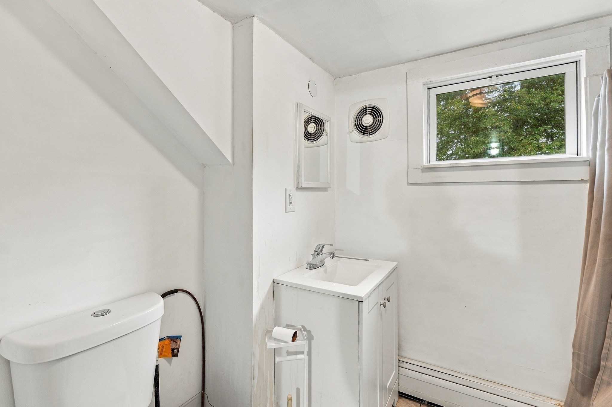 12 Chase Property Photo 10