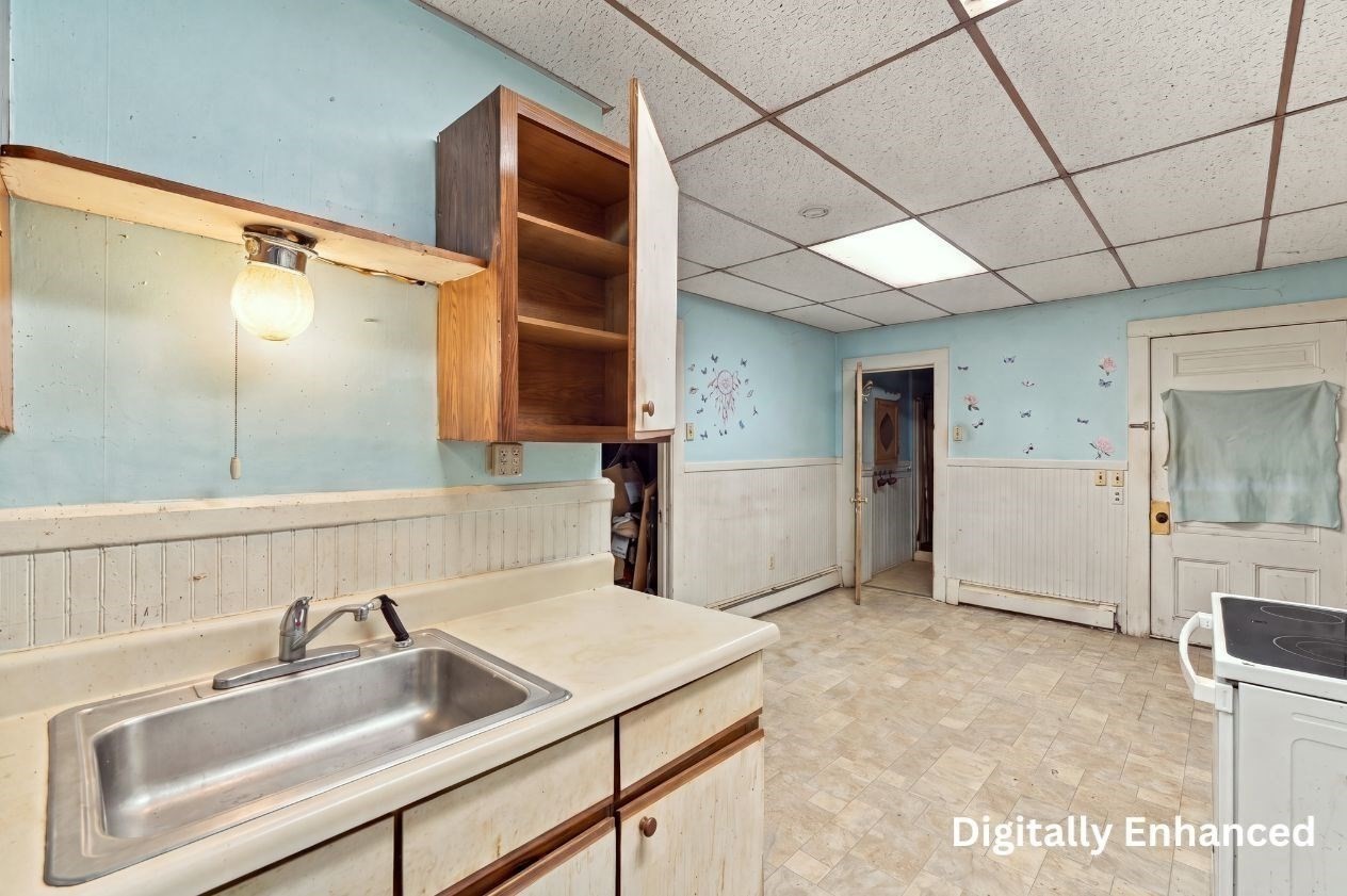 12 Chase Property Photo 17