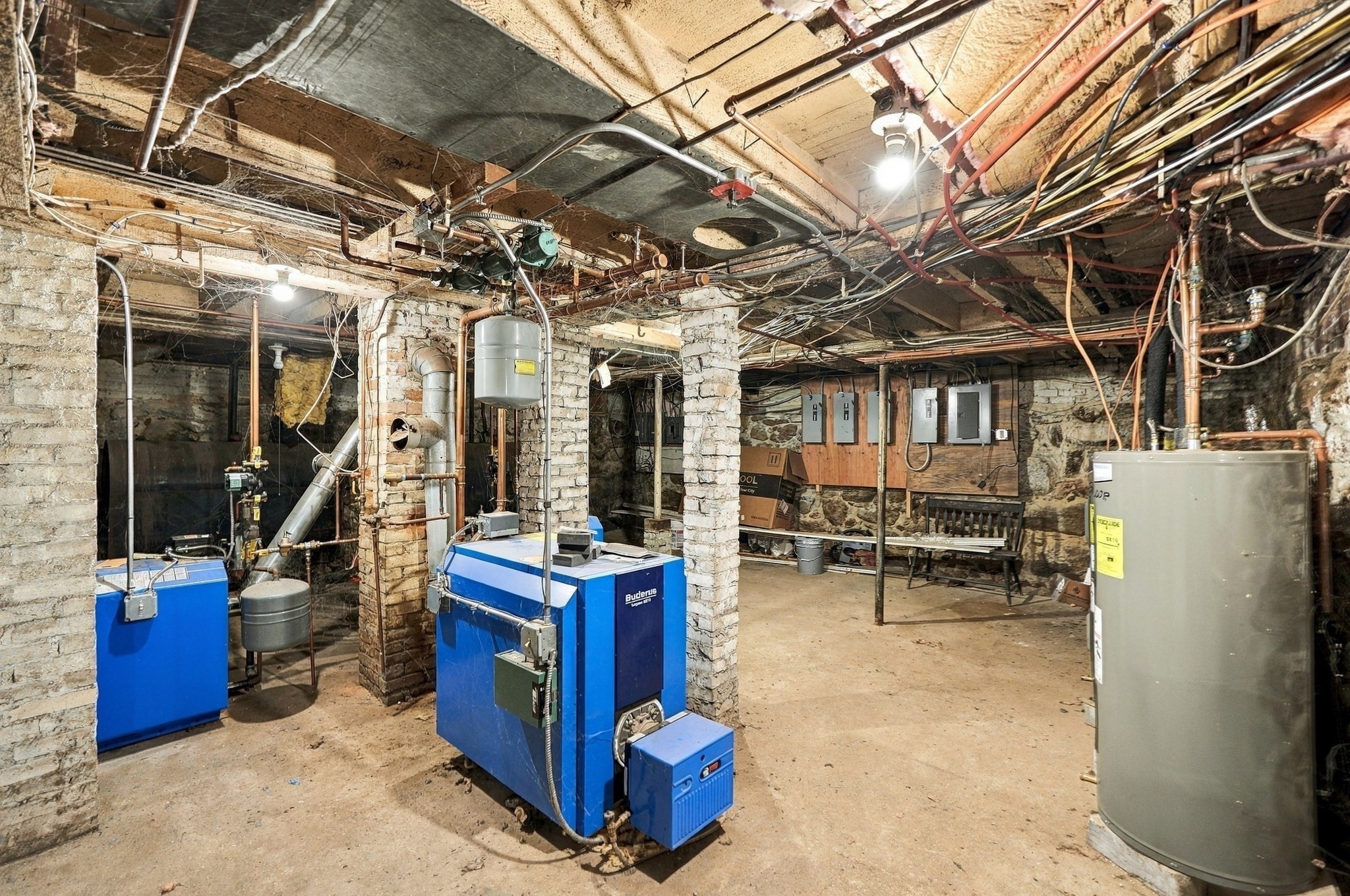 12 Chase Property Photo 21