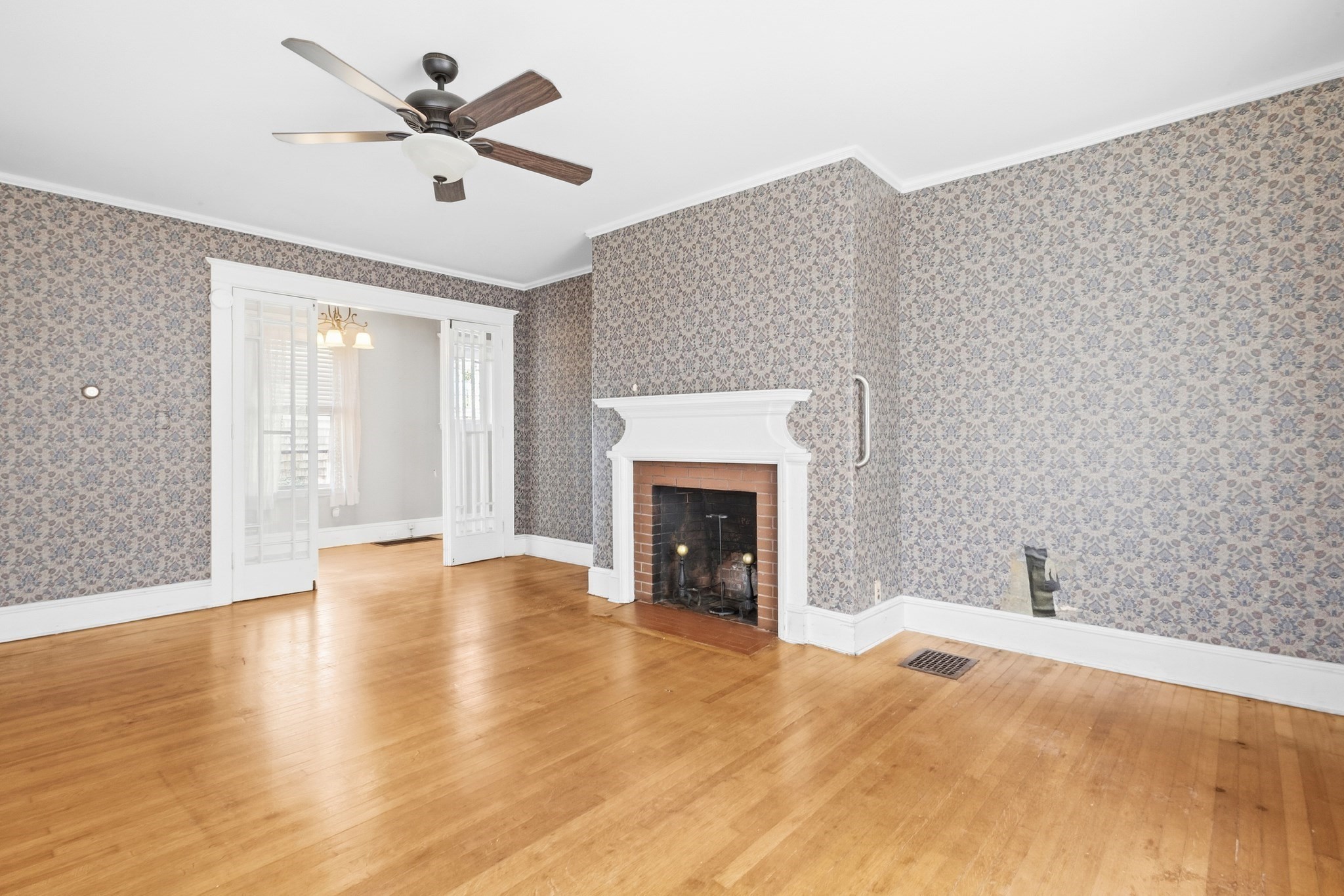 70 Rounds St Property Photo 5