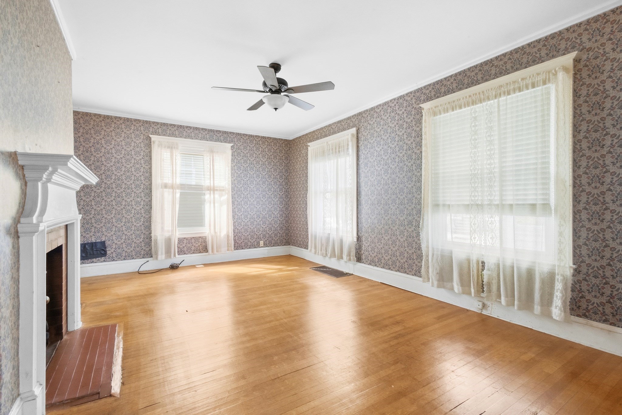 70 Rounds St Property Photo 8