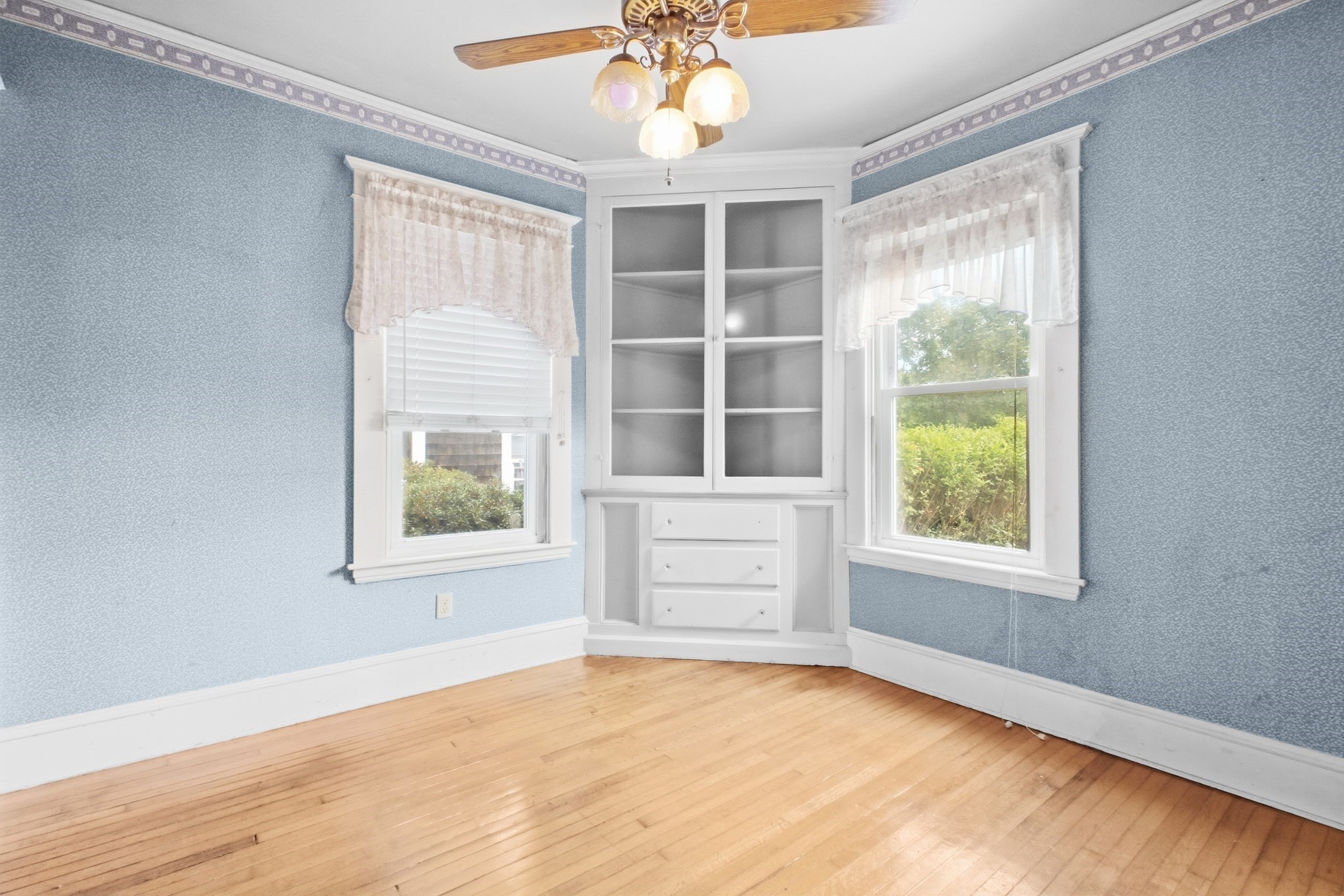 70 Rounds St Property Photo 14