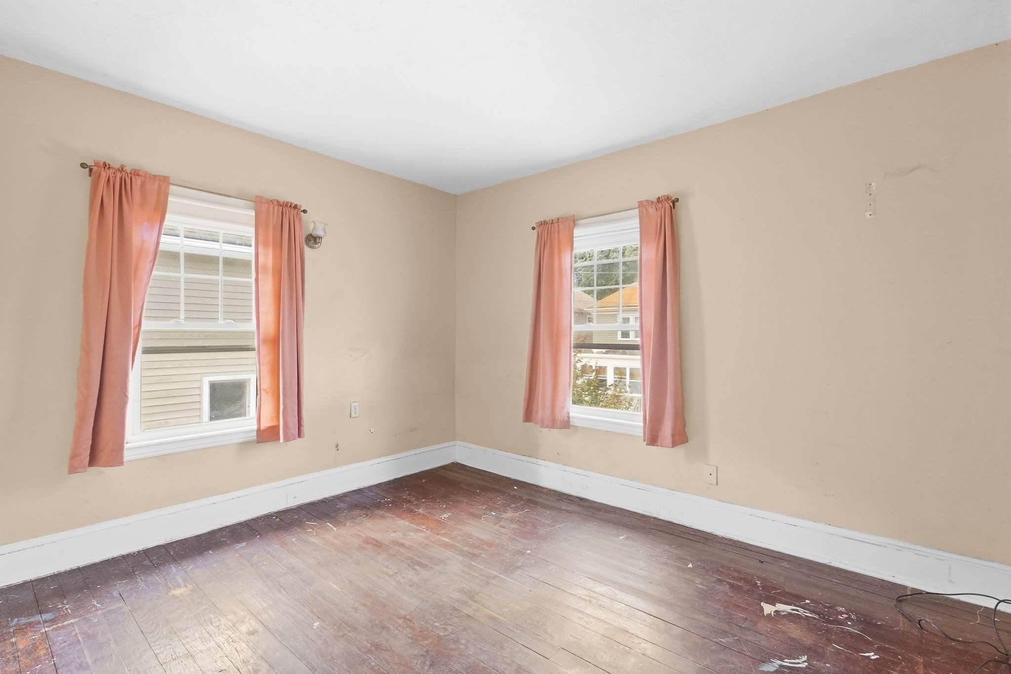 70 Rounds St Property Photo 24