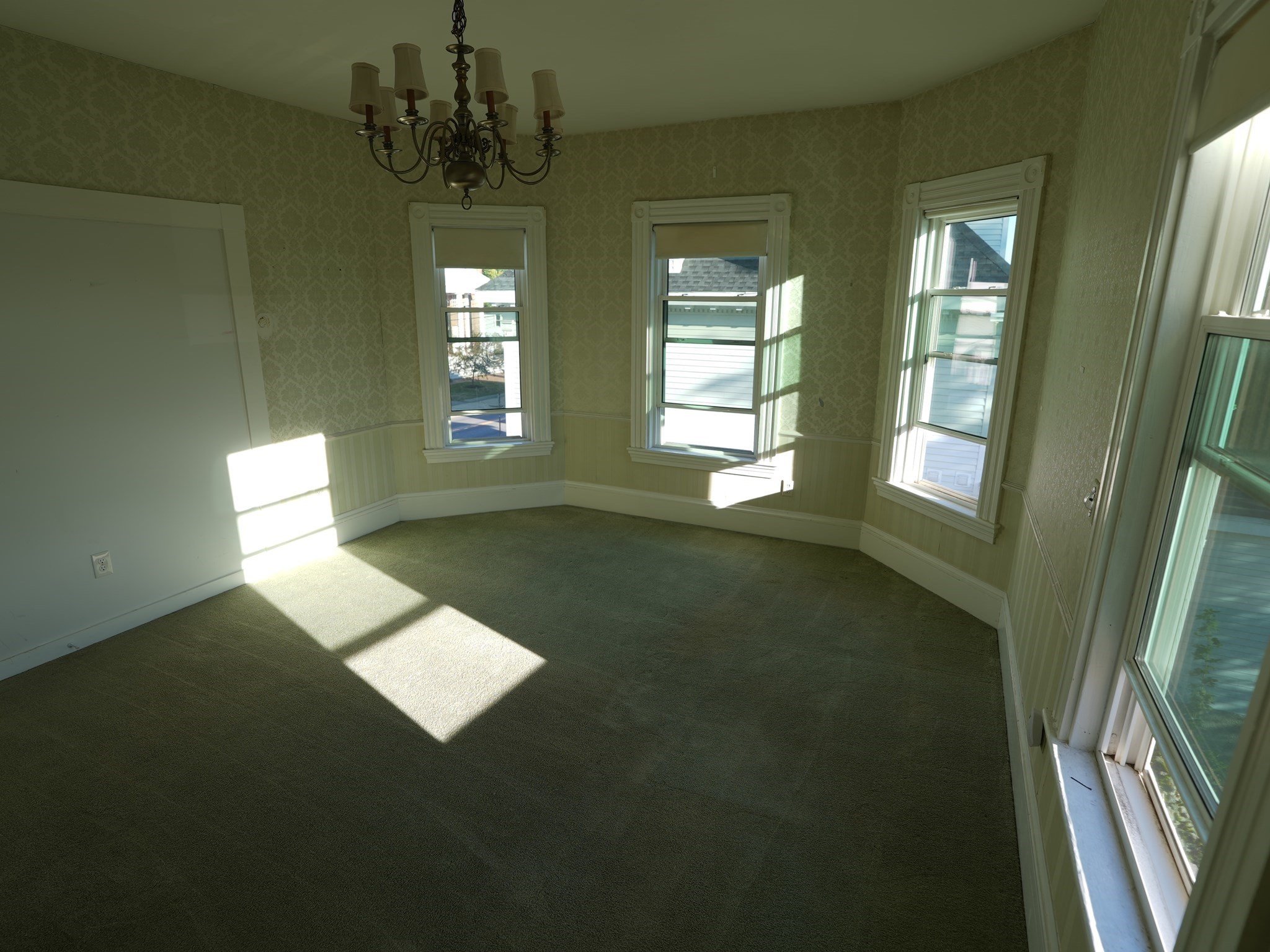 180 Winthrop St Property Photo 24