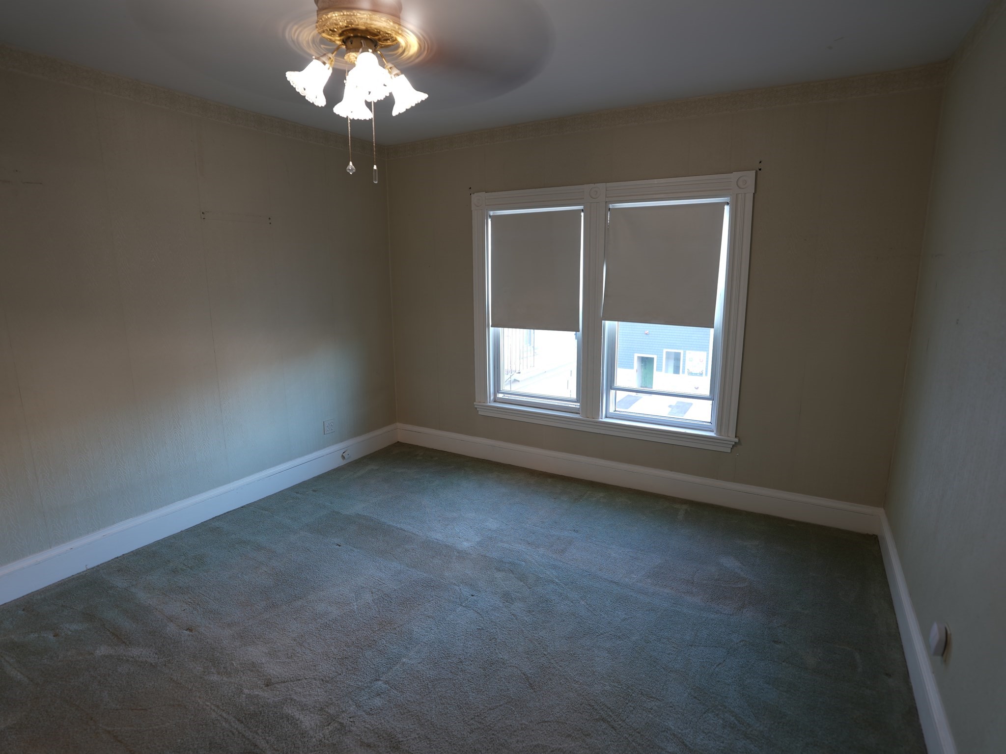 180 Winthrop St Property Photo 25