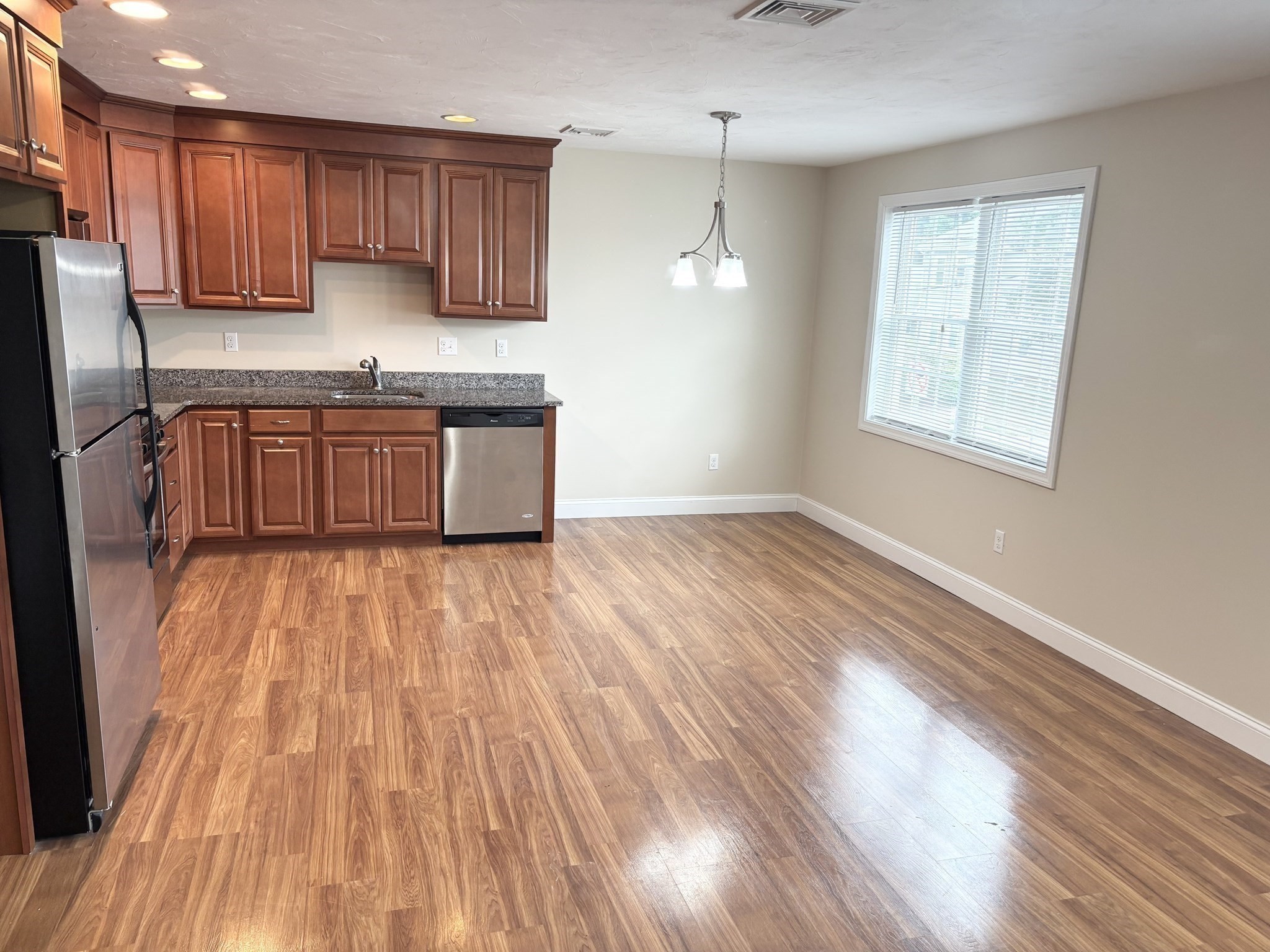 17 Pratt Street # 103 Property Photo 5