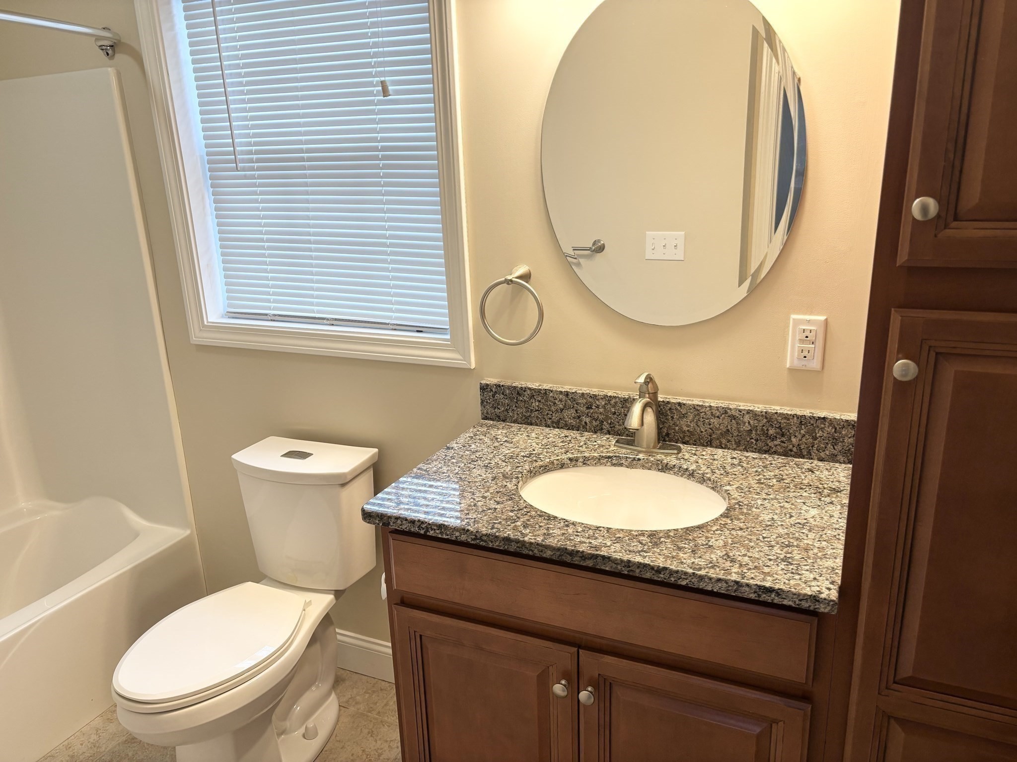 17 Pratt Street # 103 Property Photo 24