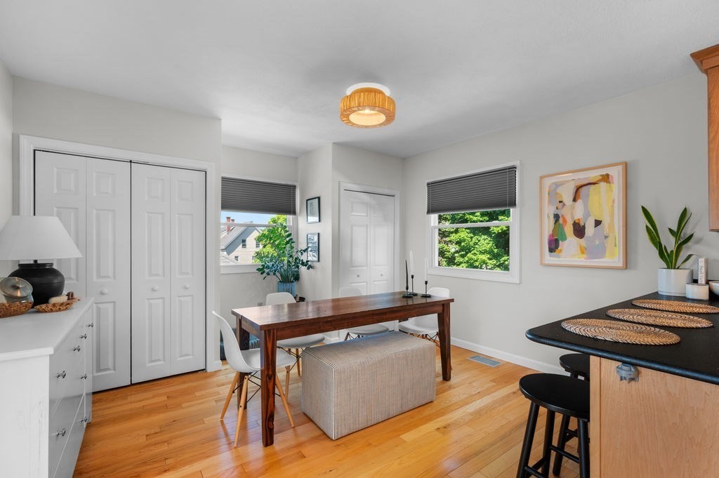 17 Herschel St # 3 Property Photo 4