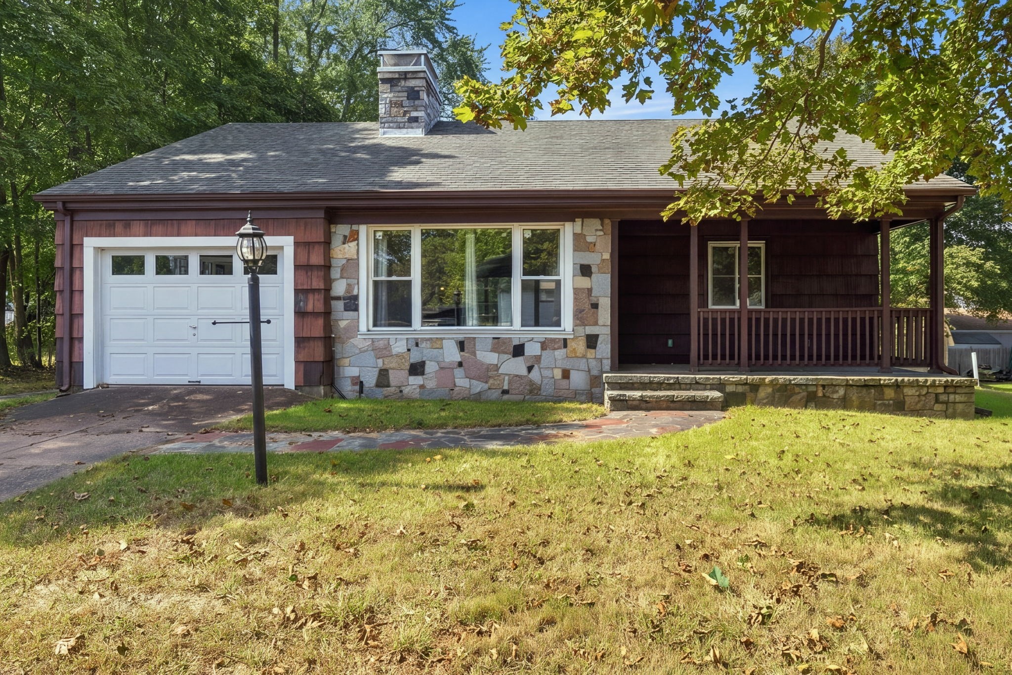 140 S Main St Property Photo 2
