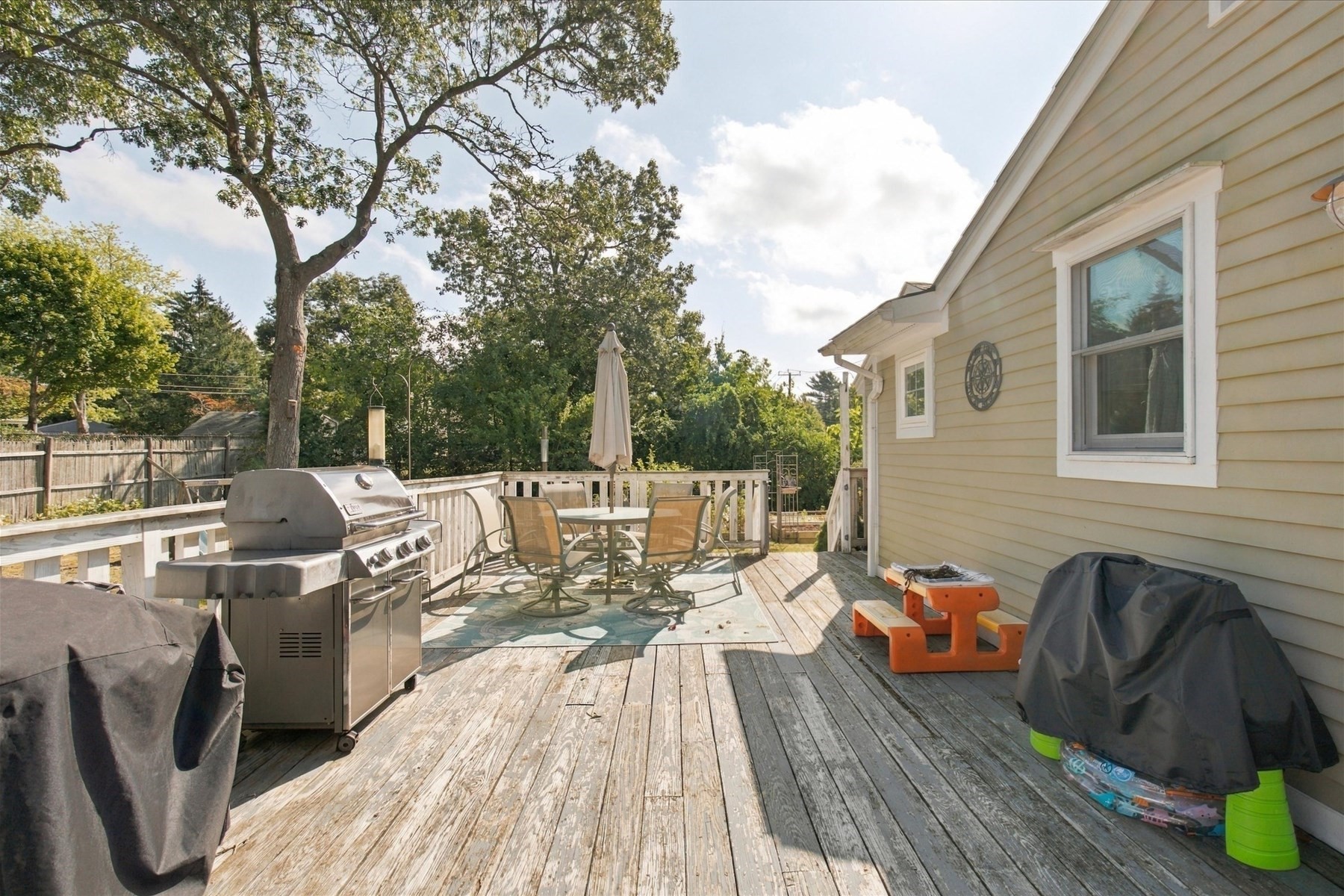 15 Summer St Property Photo 19