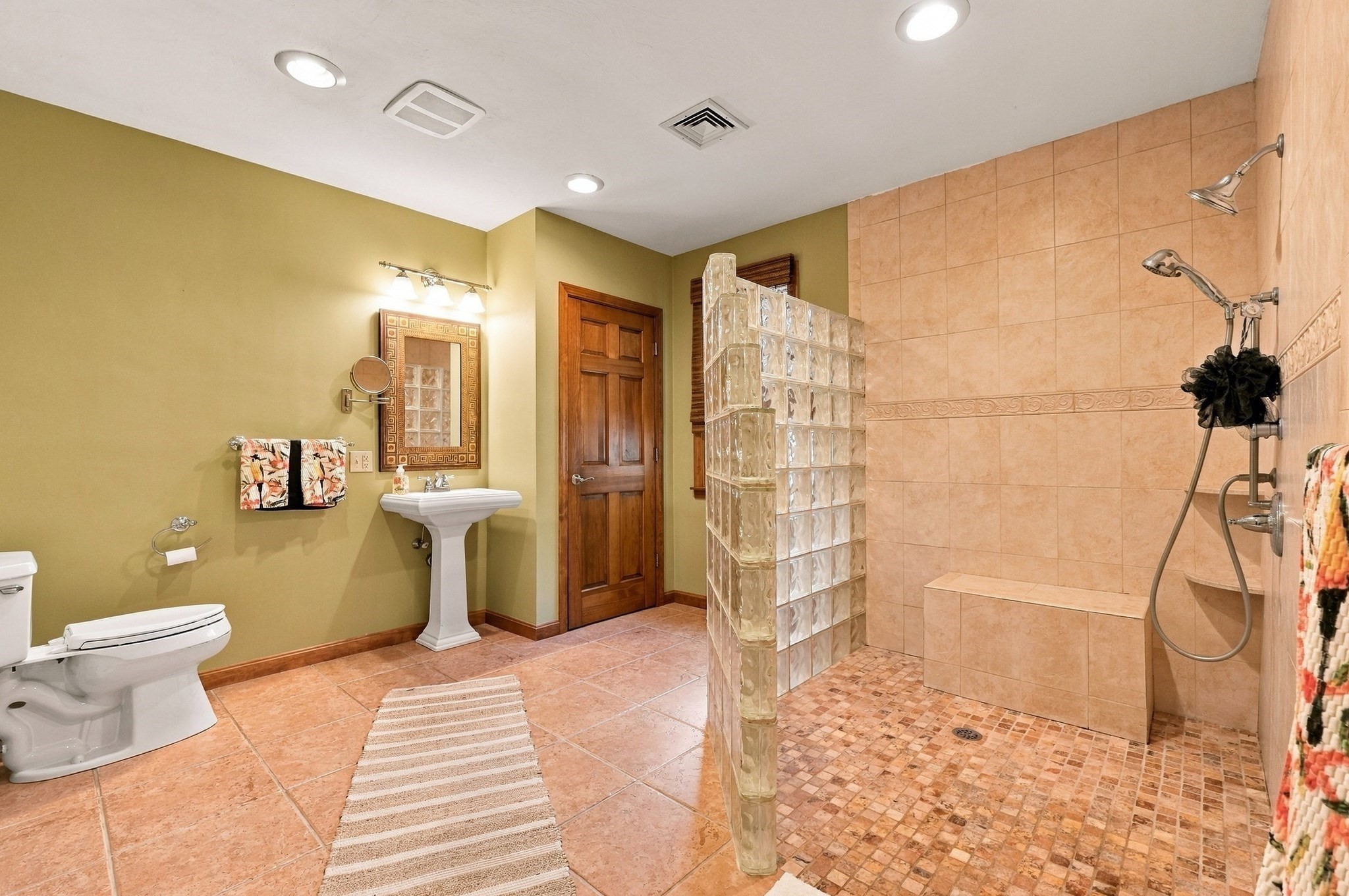 1379 Williams Street Property Photo 30