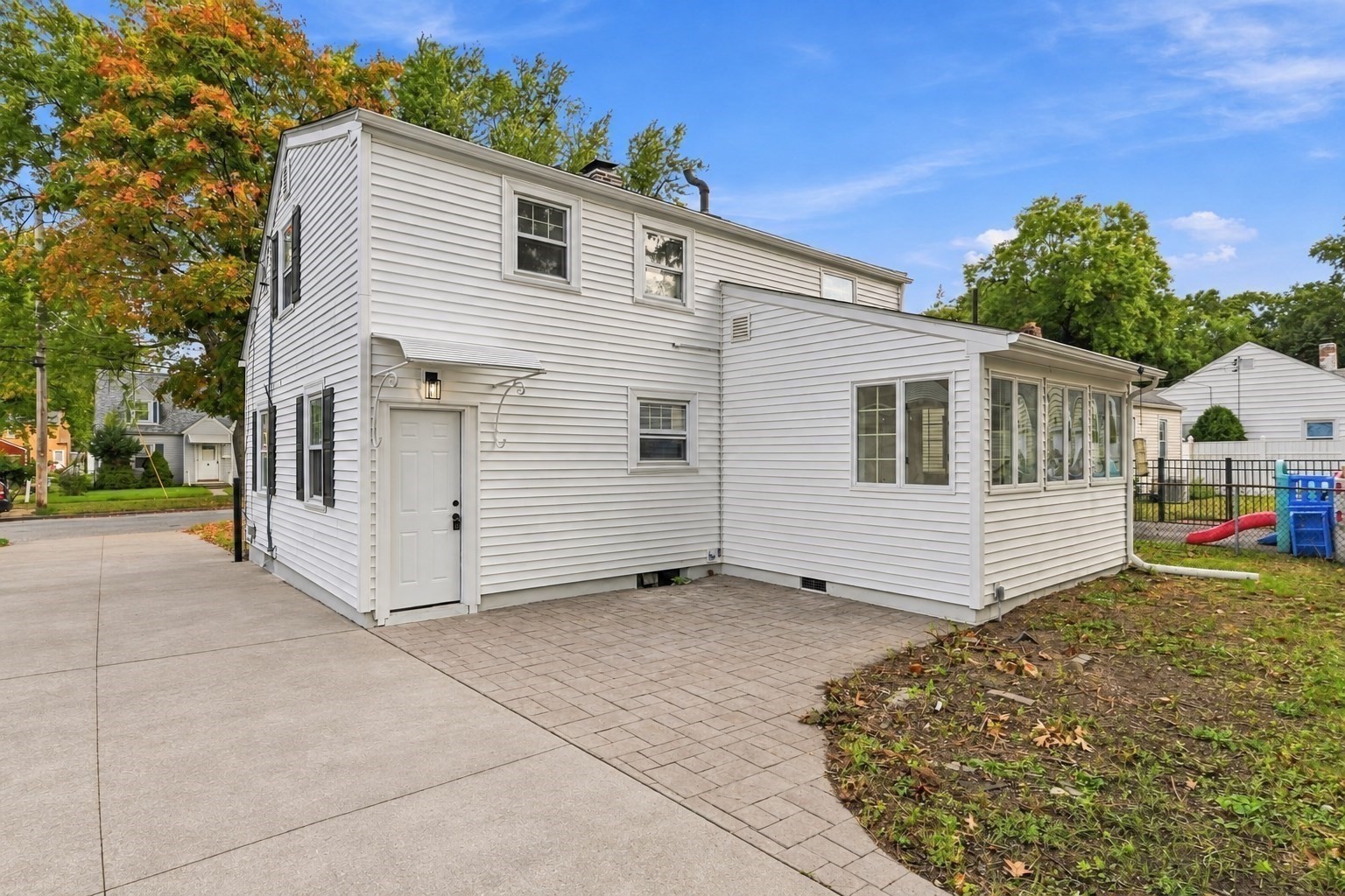 48 Dana St Property Photo 24
