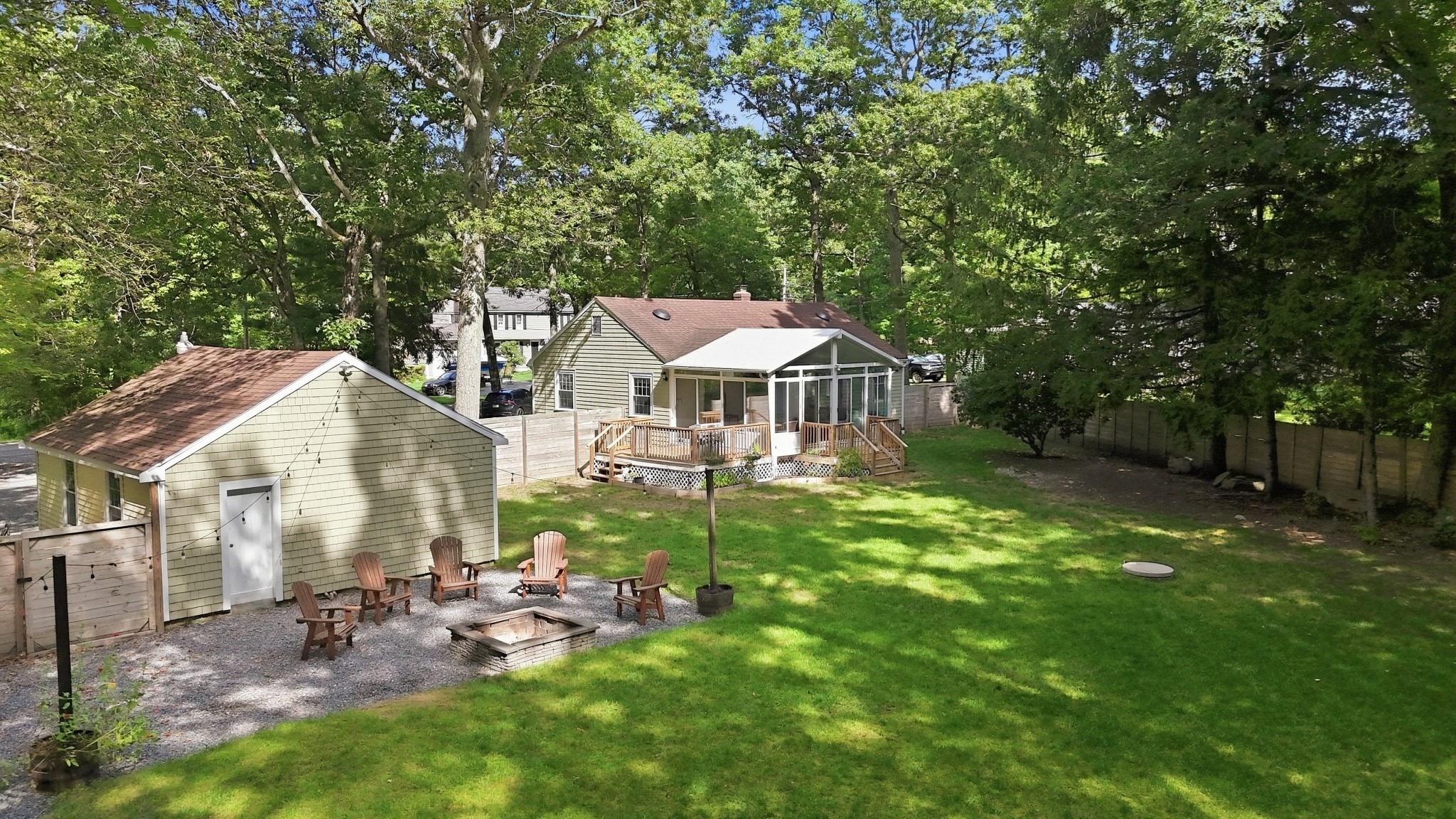 547 Tremont St Property Photo 3