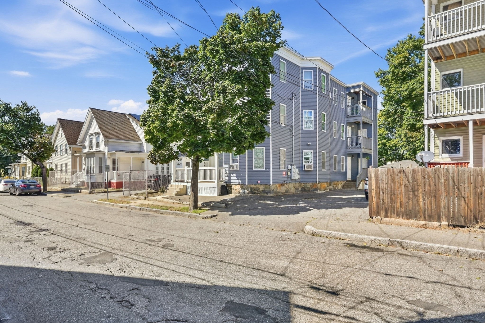 33 Park St Property Photo 2