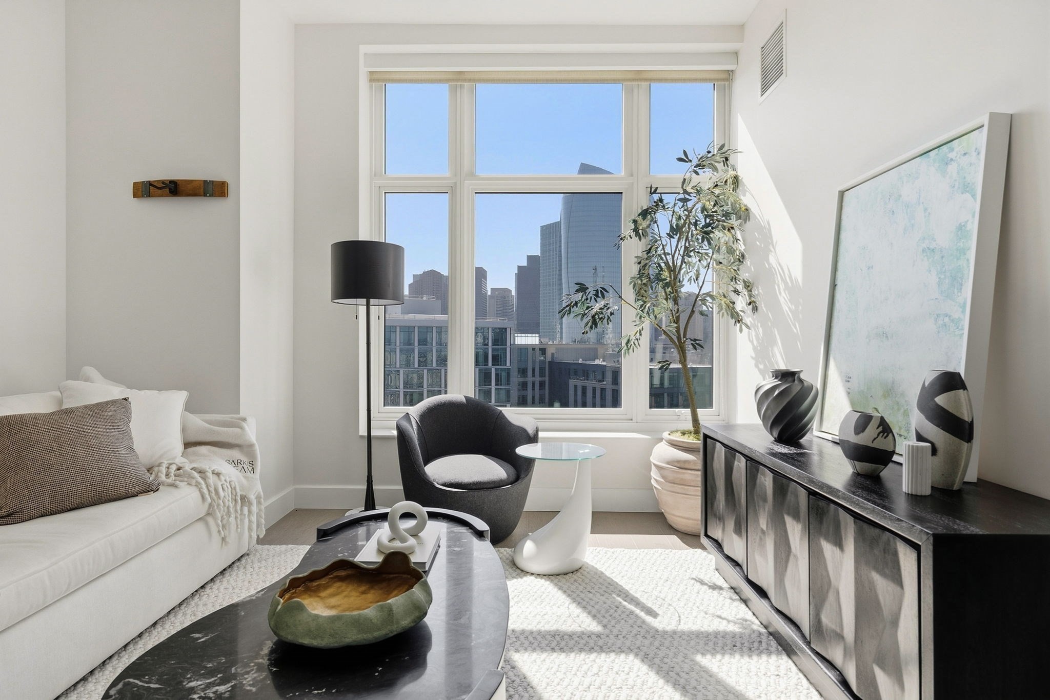 100 Lovejoy Wharf Property Photo 3