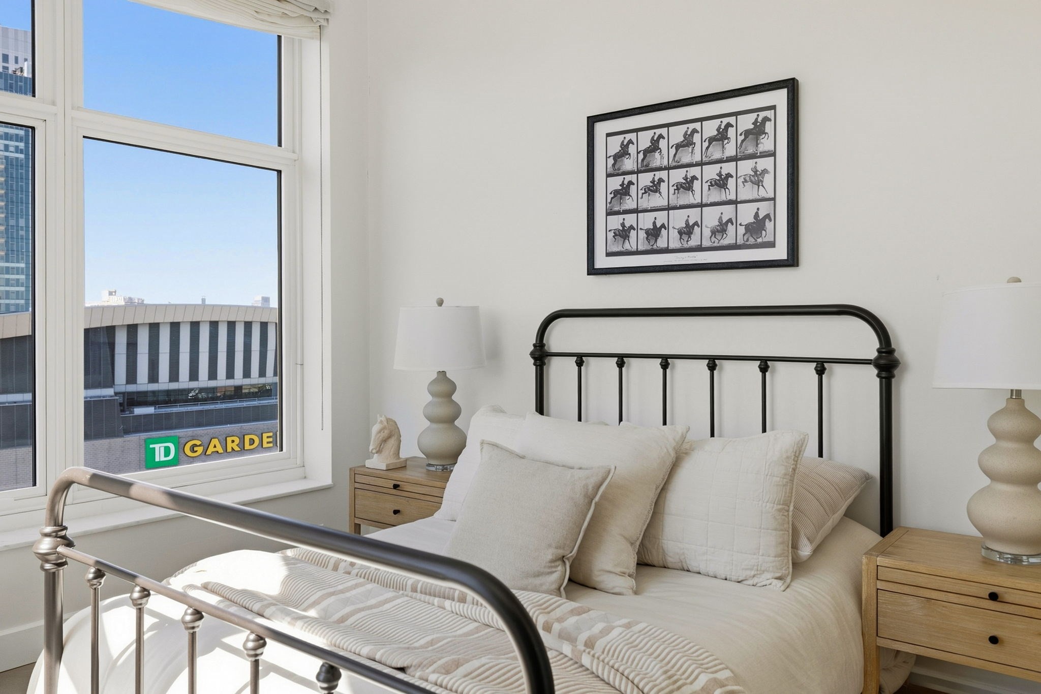 100 Lovejoy Wharf Property Photo 5