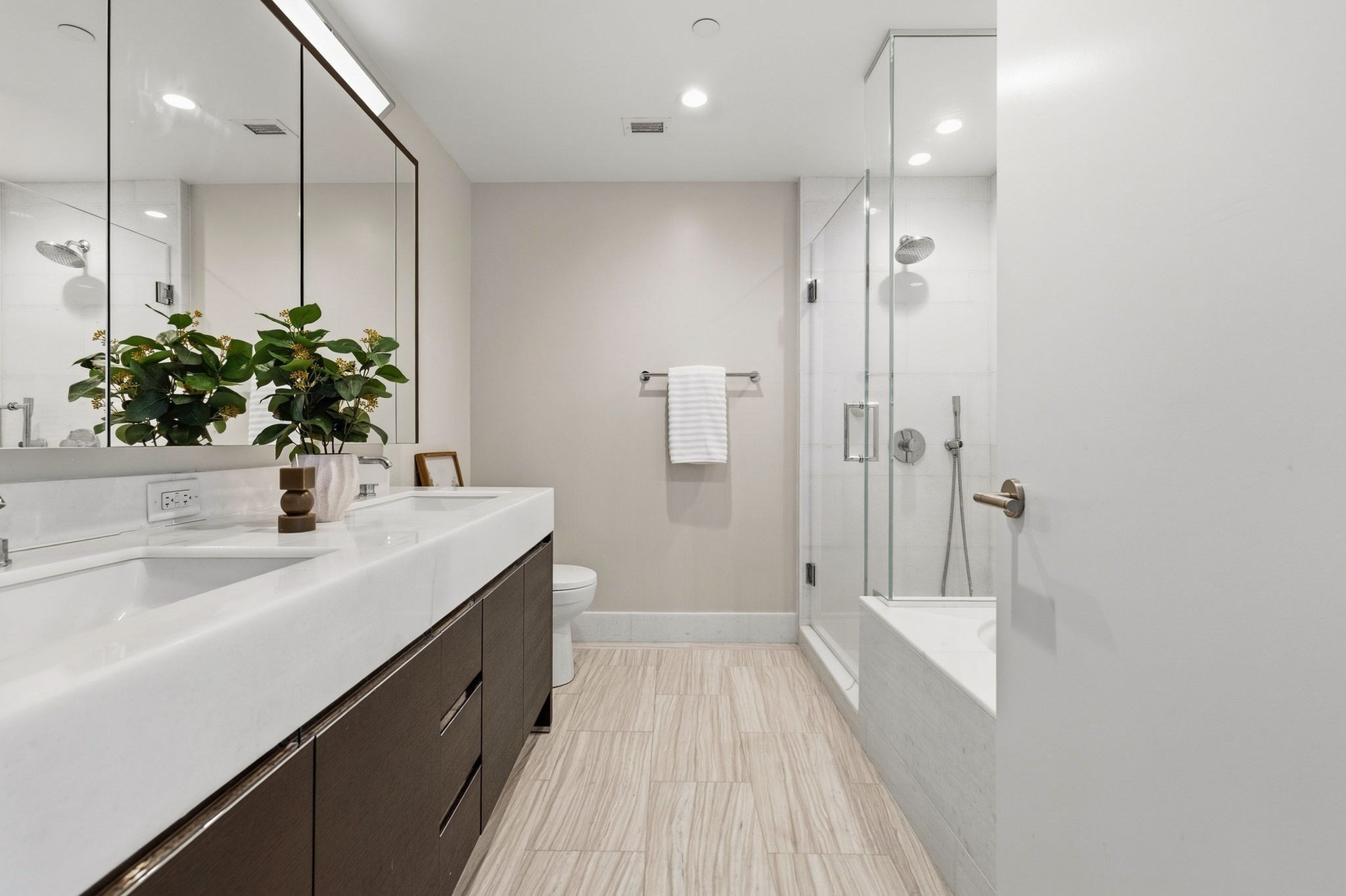 100 Lovejoy Wharf Property Photo 14