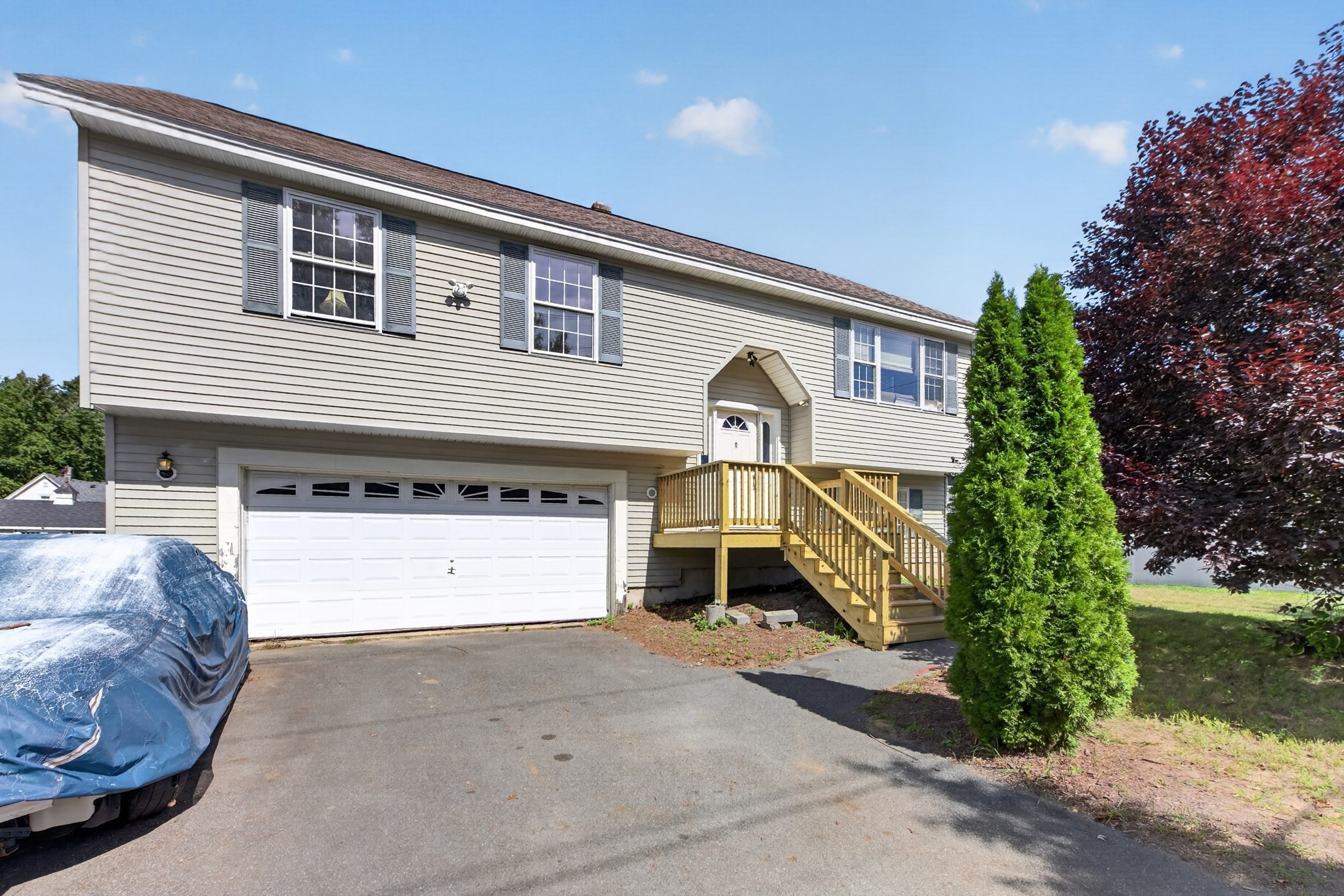 99 Burrill Ave Property Photo 2