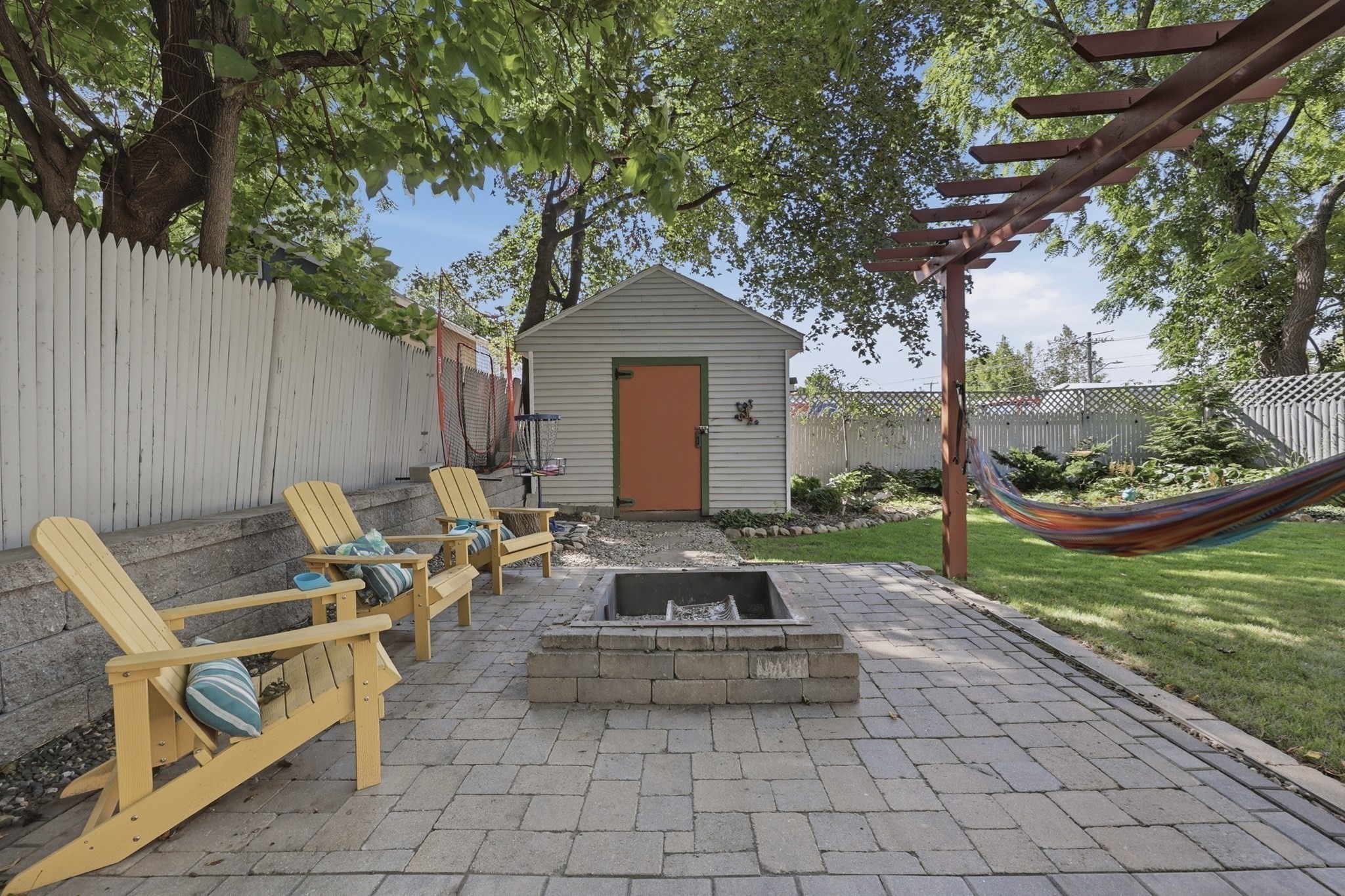 2 Winnipeg Street Property Photo 34