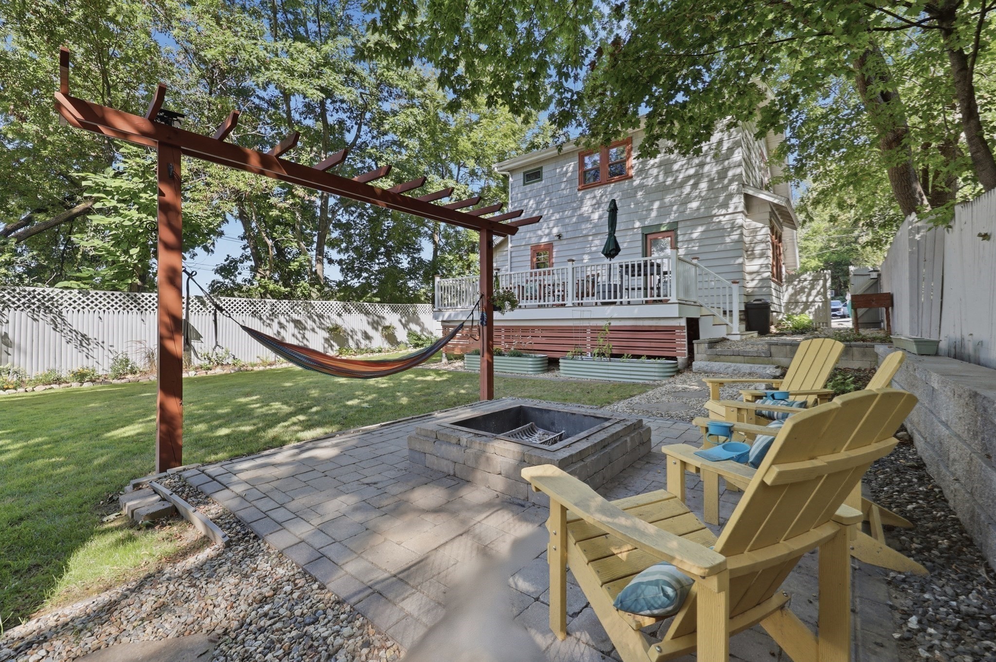 2 Winnipeg Street Property Photo 35