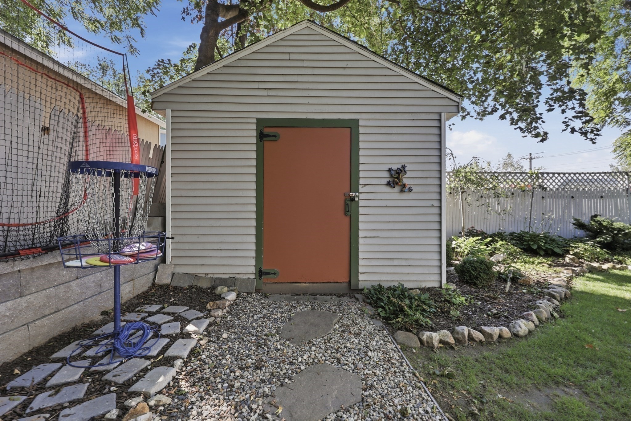 2 Winnipeg Street Property Photo 36