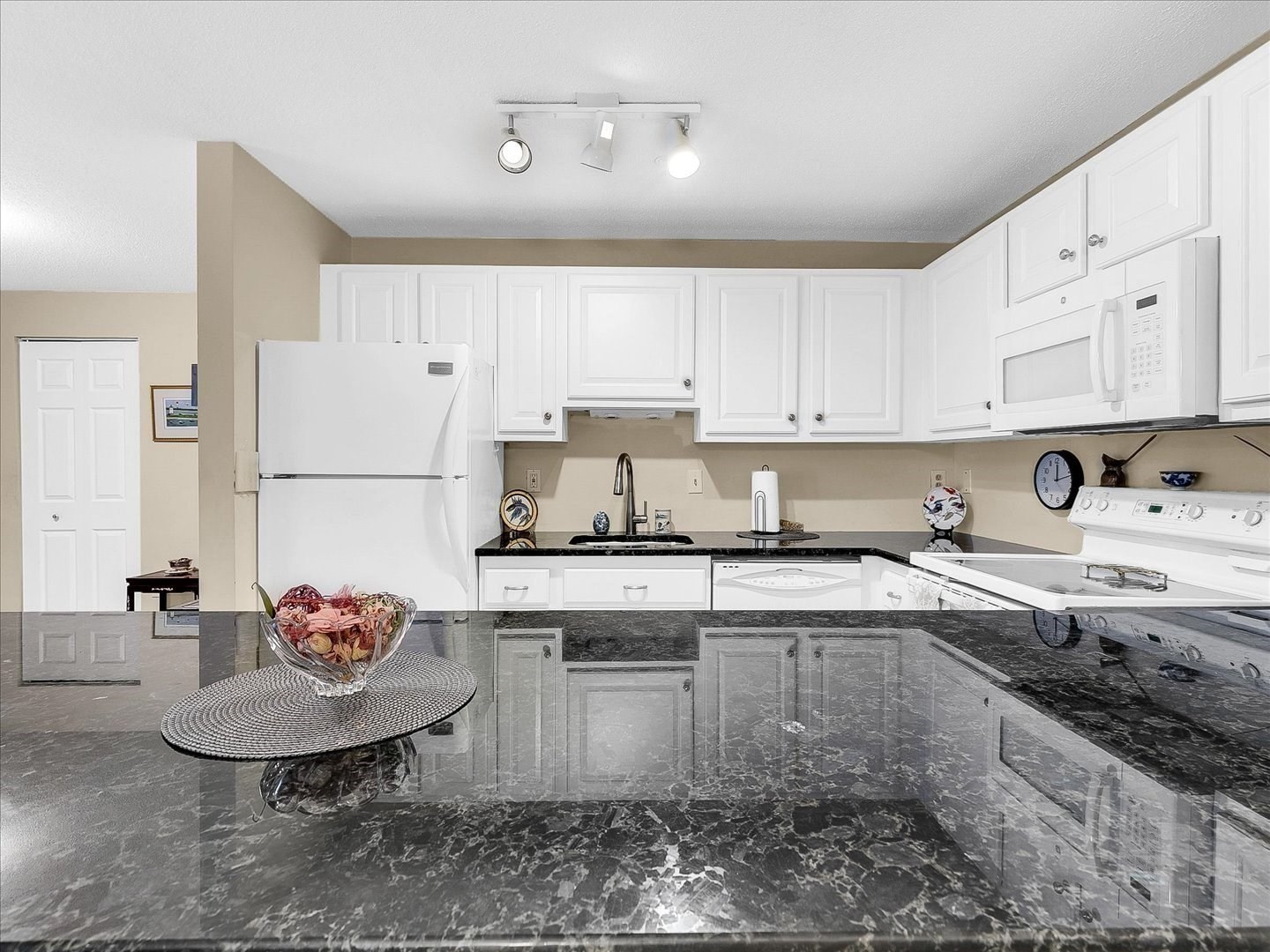 11 Church Street # G14 Property Photo 5