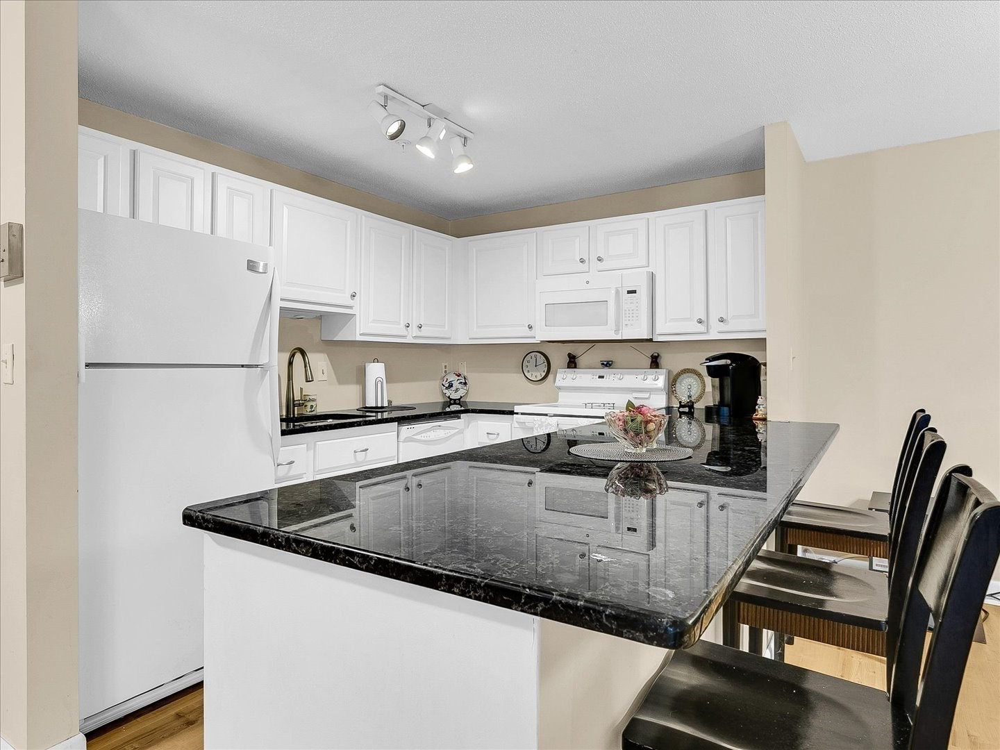 11 Church Street # G14 Property Photo 6