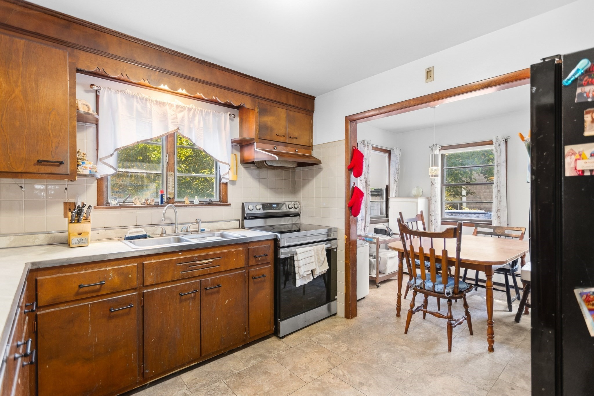 135 Cherry Street Property Photo 4