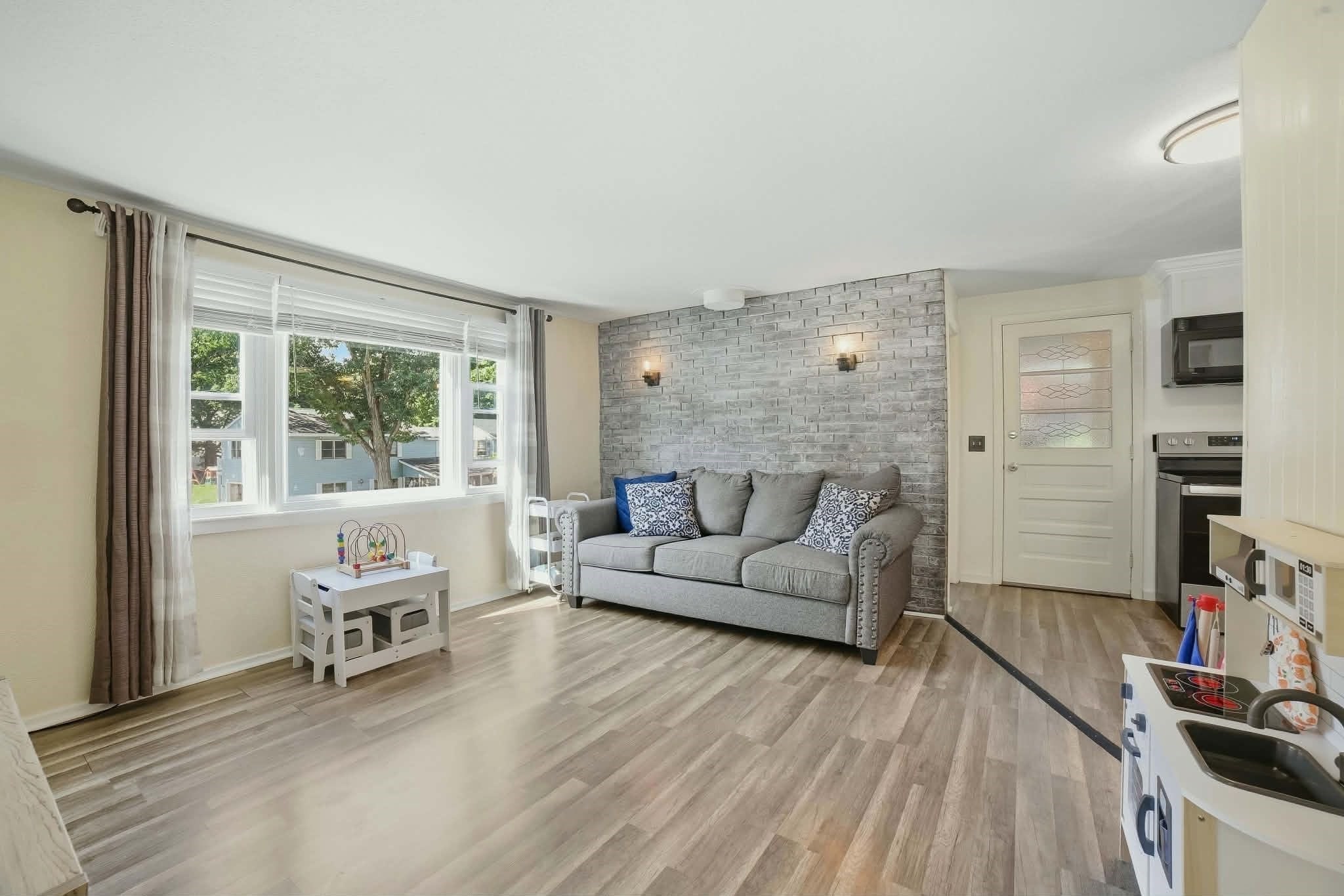 19 Harold St Property Photo 5