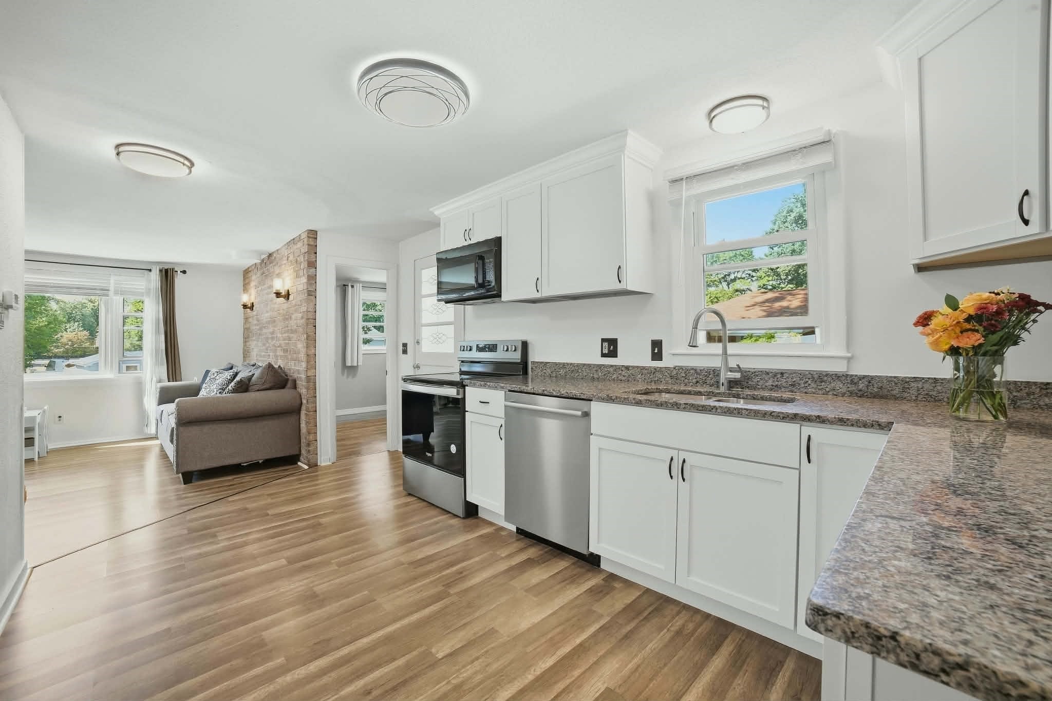 19 Harold St Property Photo 6