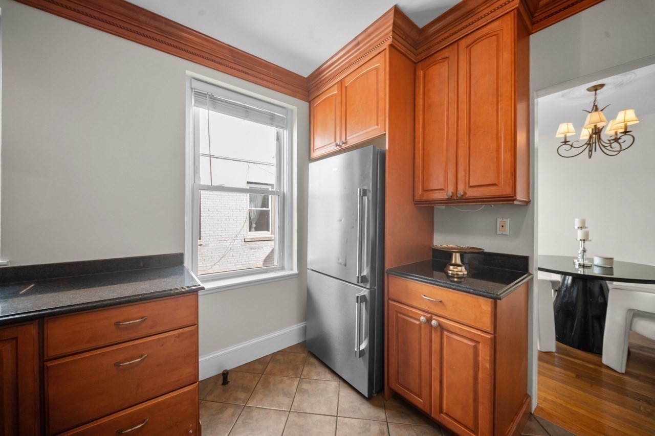2039 Commonwealth Ave # 12a Property Photo 14