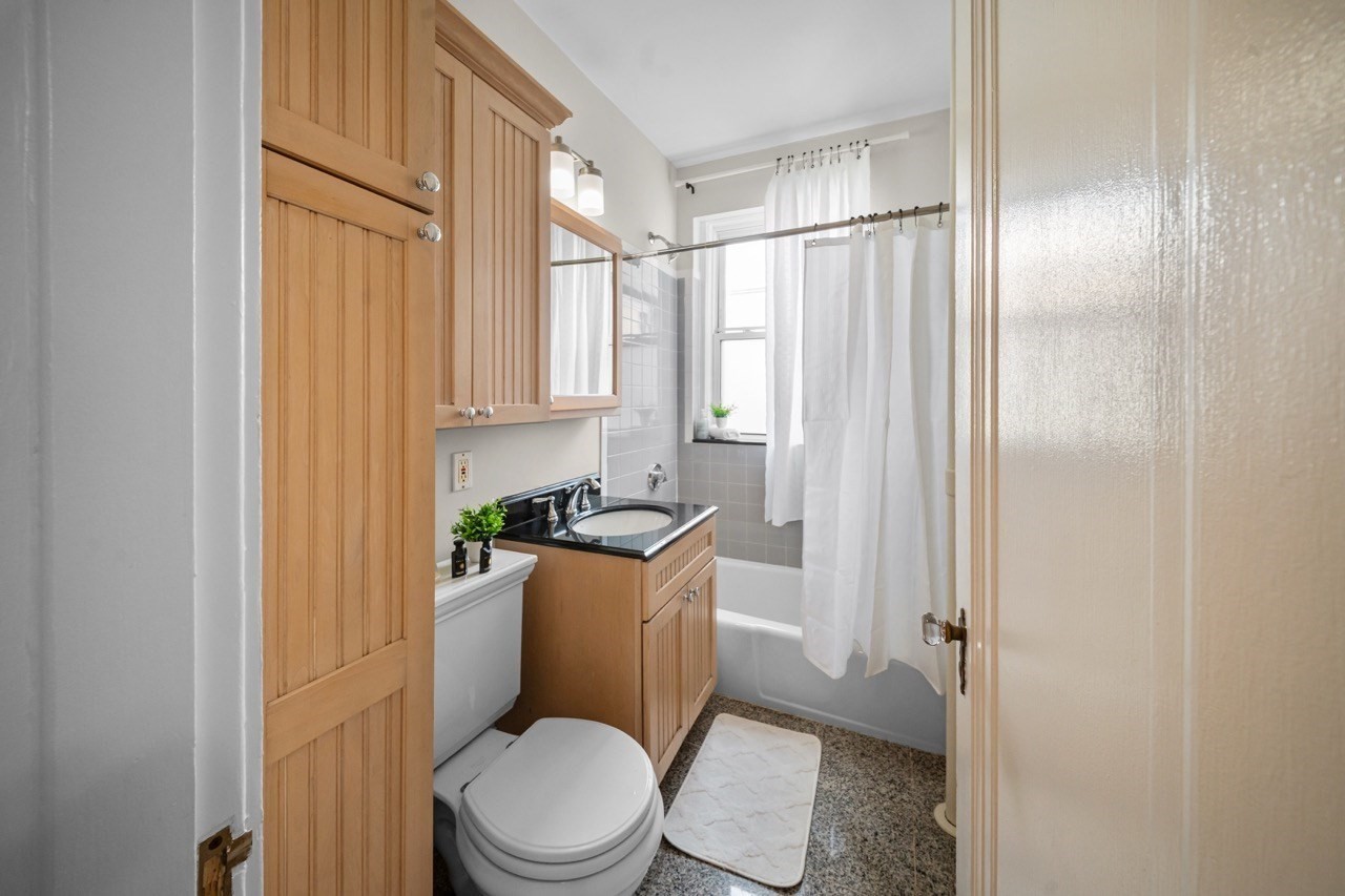 2039 Commonwealth Ave # 12a Property Photo 26