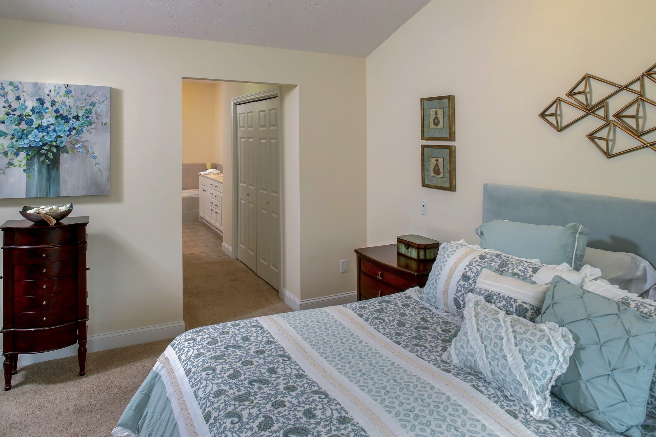 15 Endicott Glen # 15 Property Photo 10