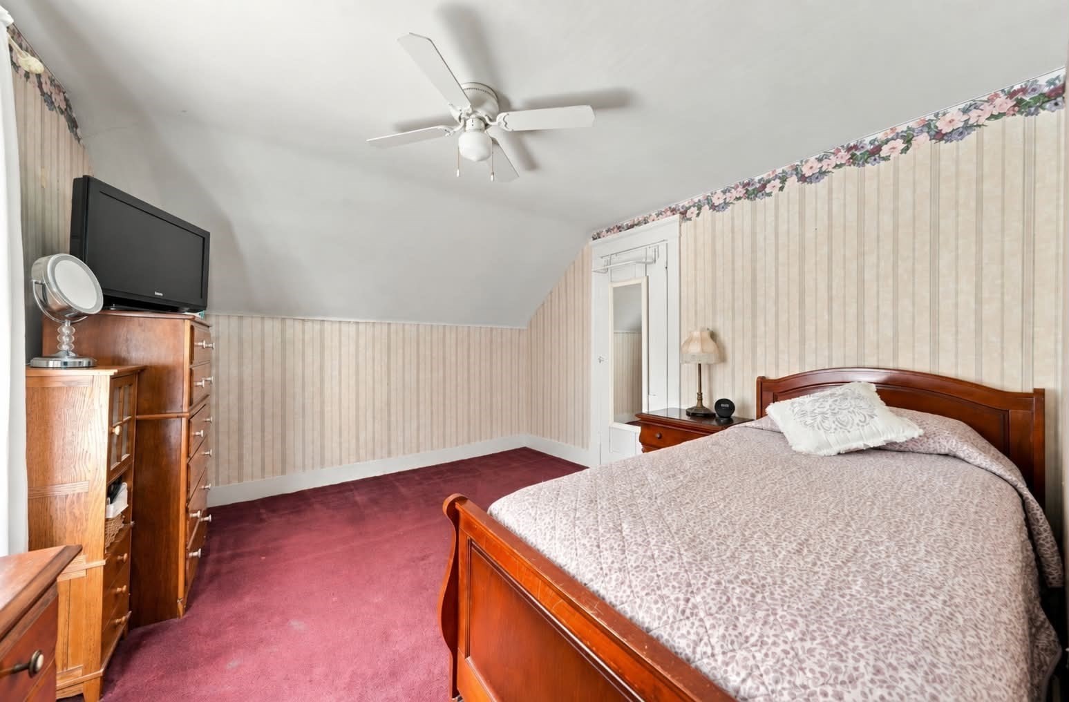 326 Cedar St Property Photo 17