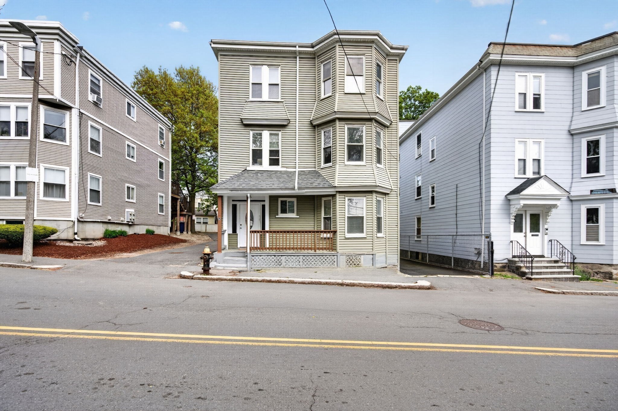 12 Schiller St Property Photo 1