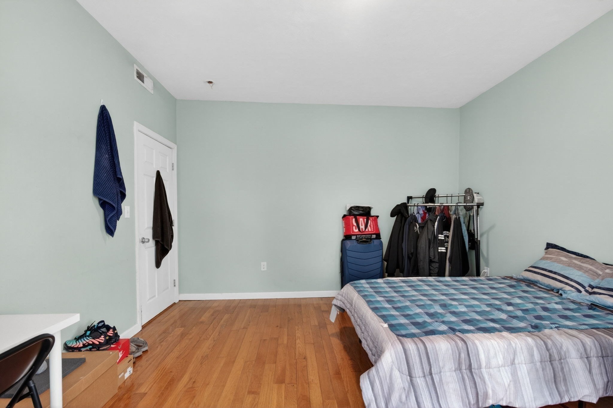 12 Schiller St Property Photo 11