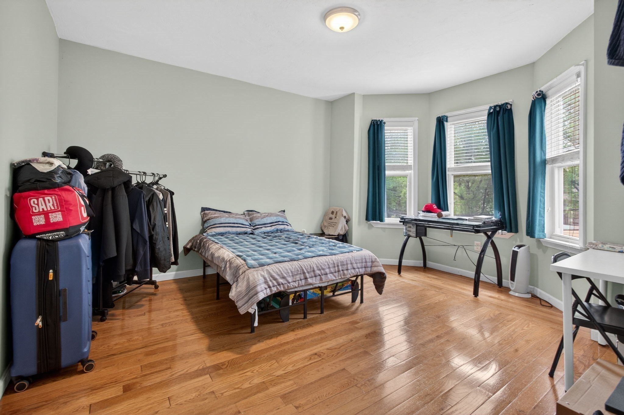 12 Schiller St Property Photo 13