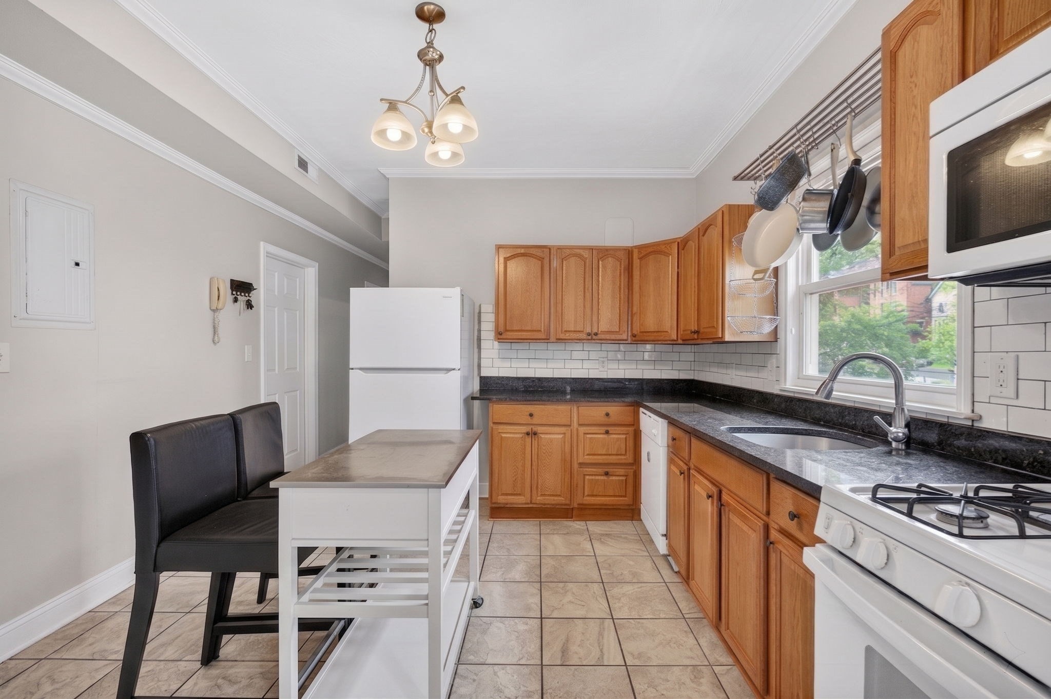 12 Schiller St Property Photo 15