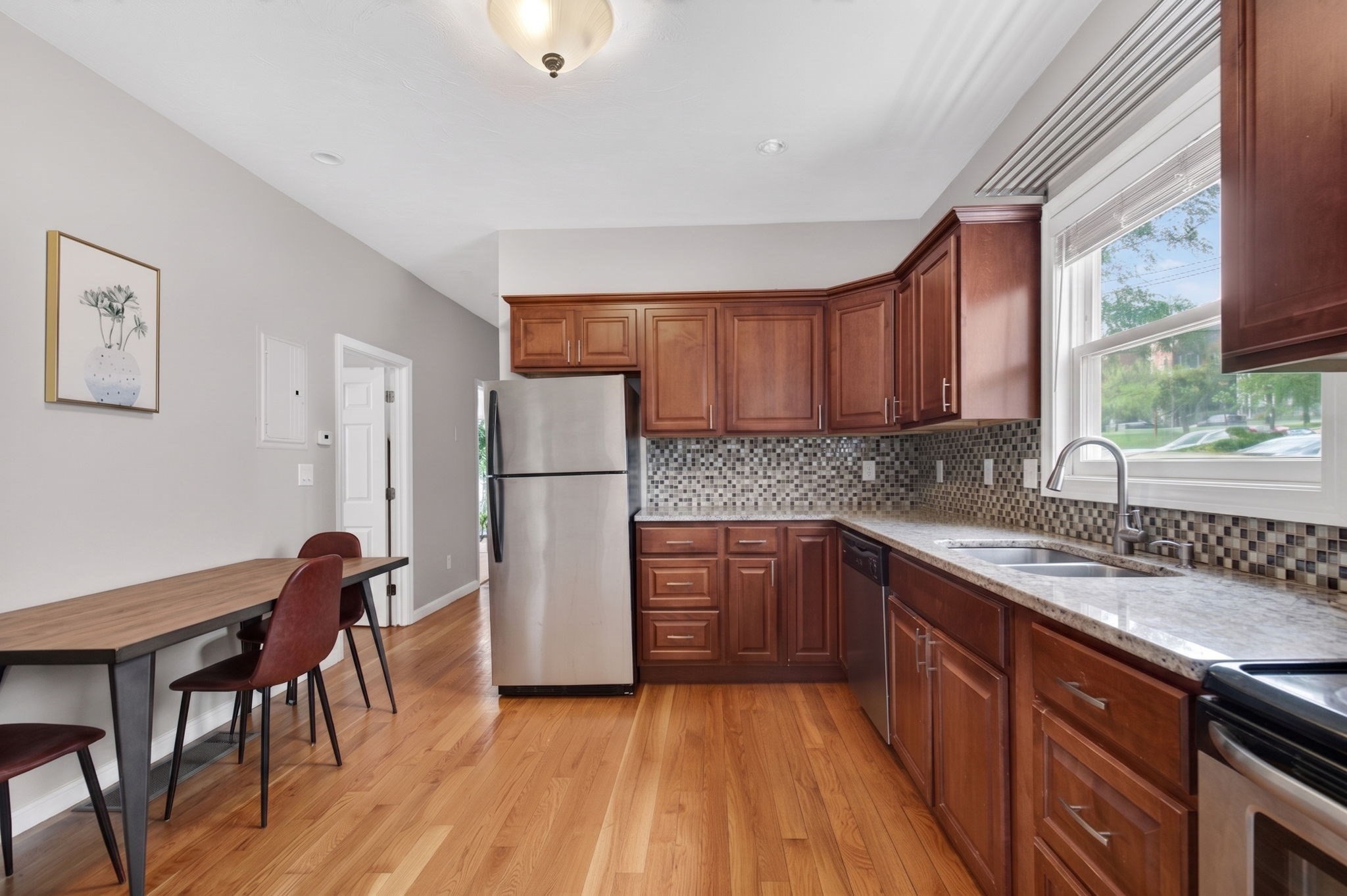 12 Schiller St Property Photo 20