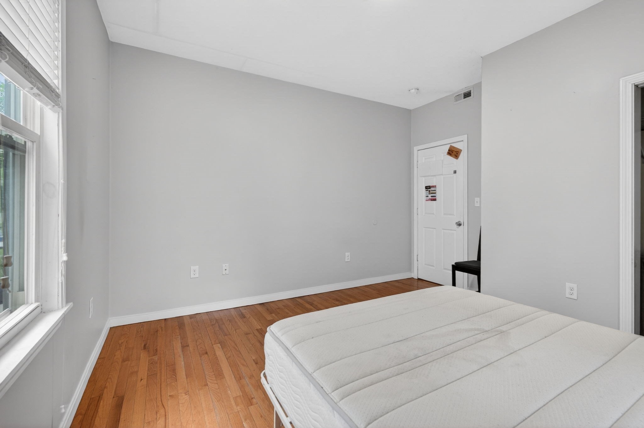 12 Schiller St Property Photo 22