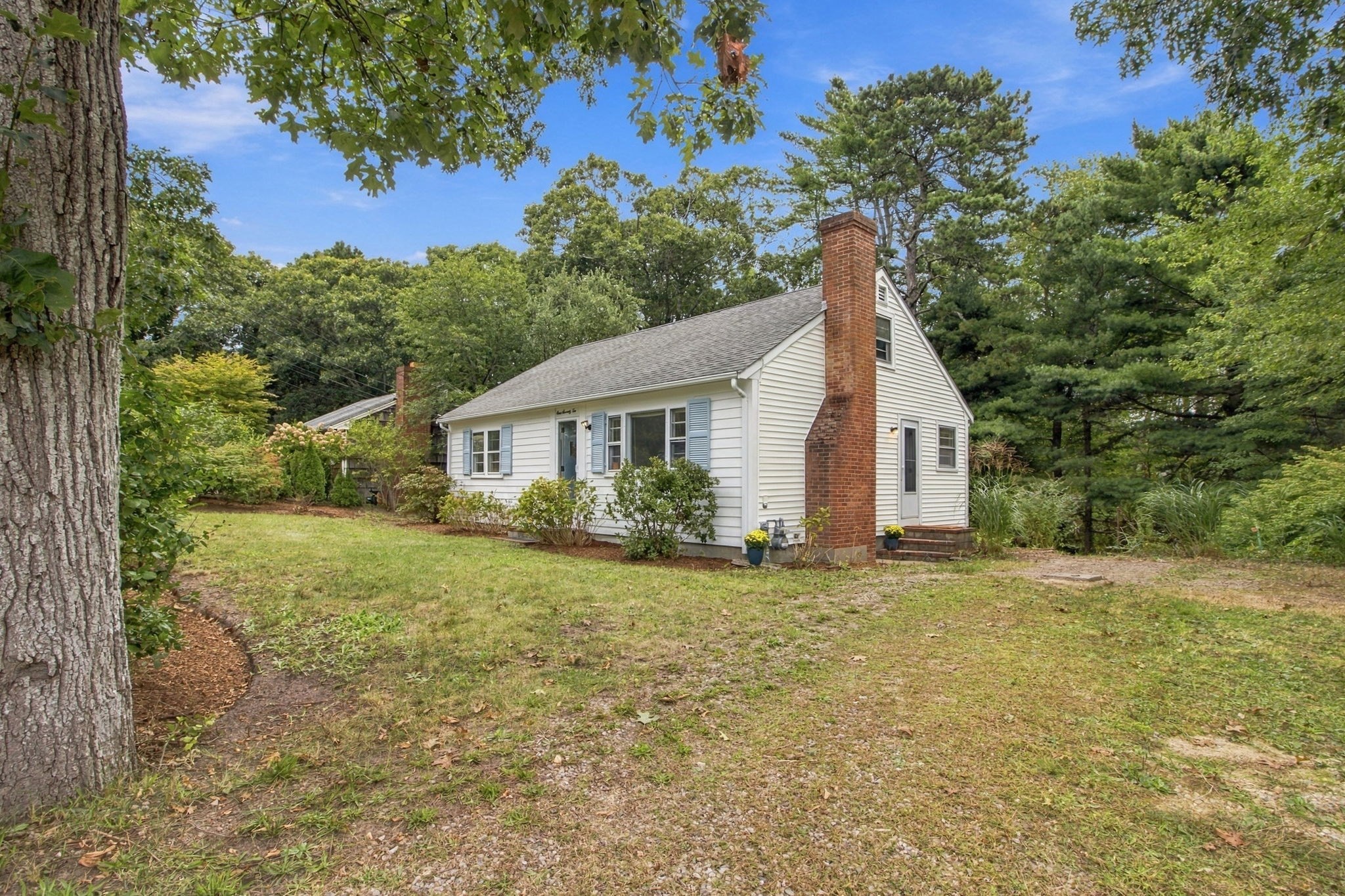 172 Telegraph Rd Property Photo 3