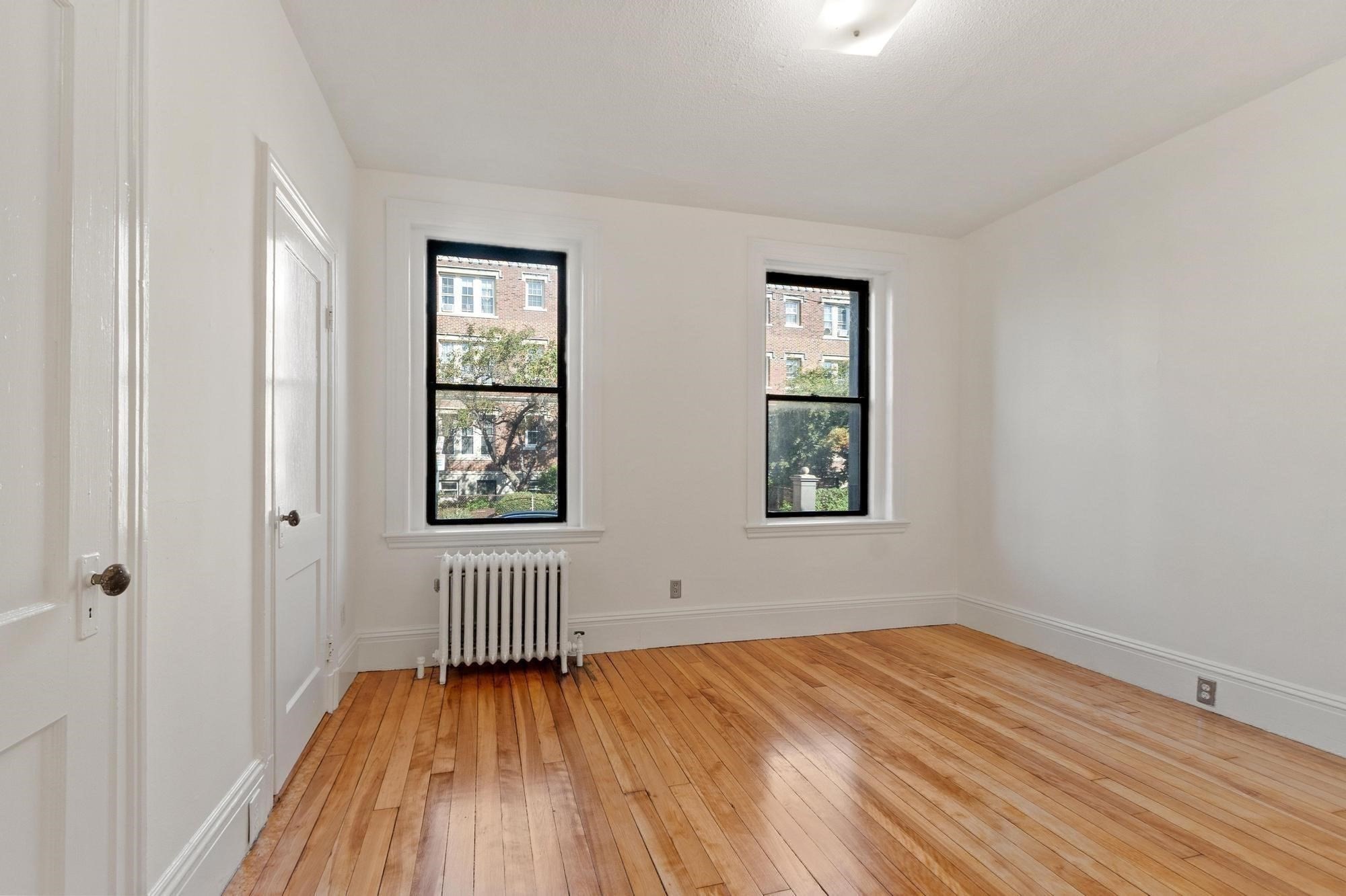 16 Glenville Ave Unit 1 Property Photo 5