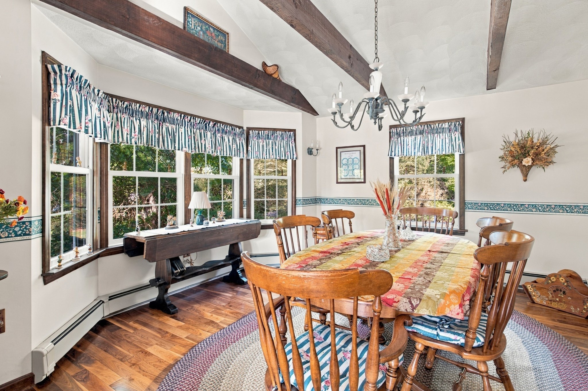423 Buxton Street Property Photo 8