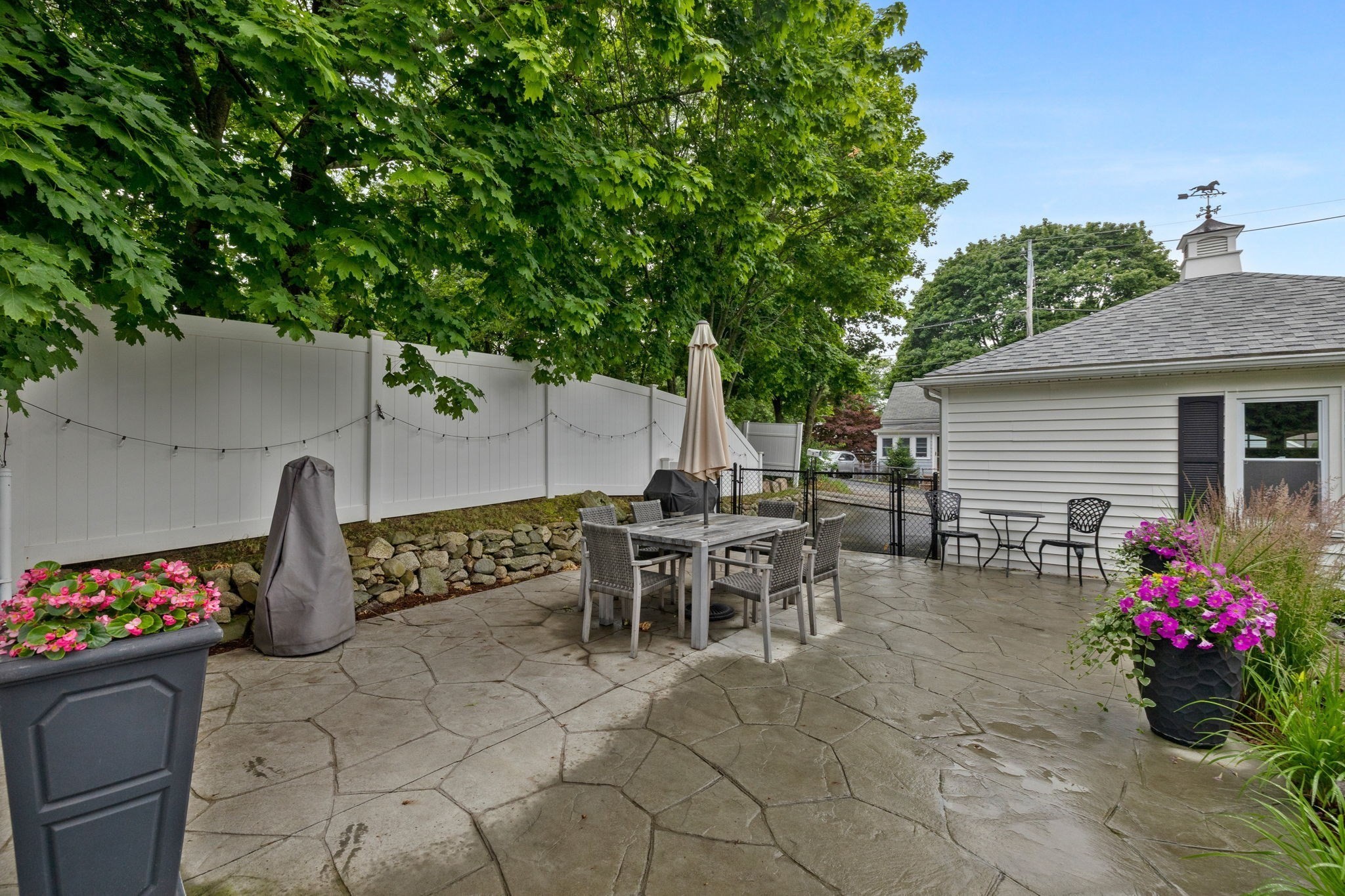 40 County St # B Property Photo 4