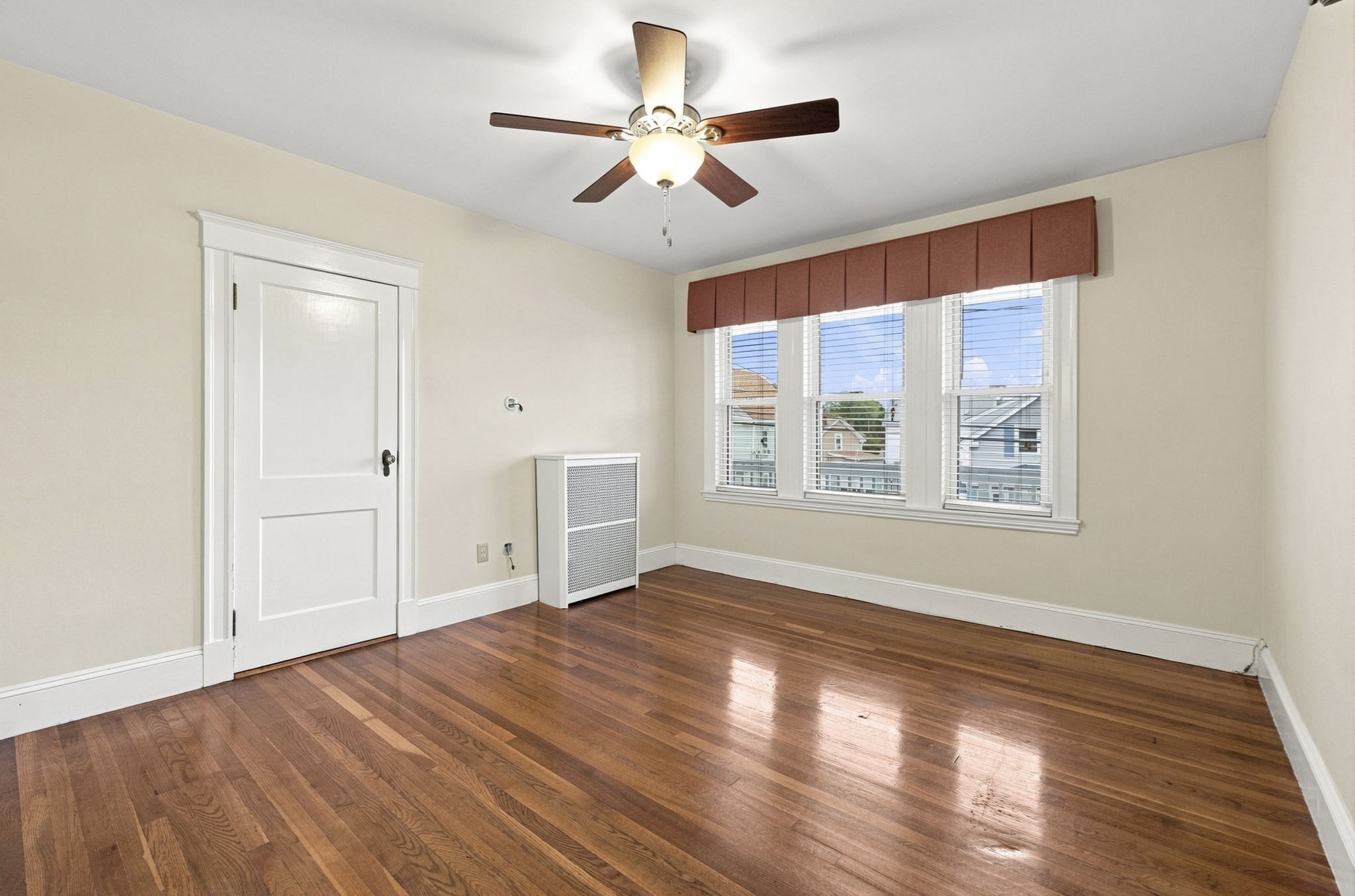 40 County St # B Property Photo 7