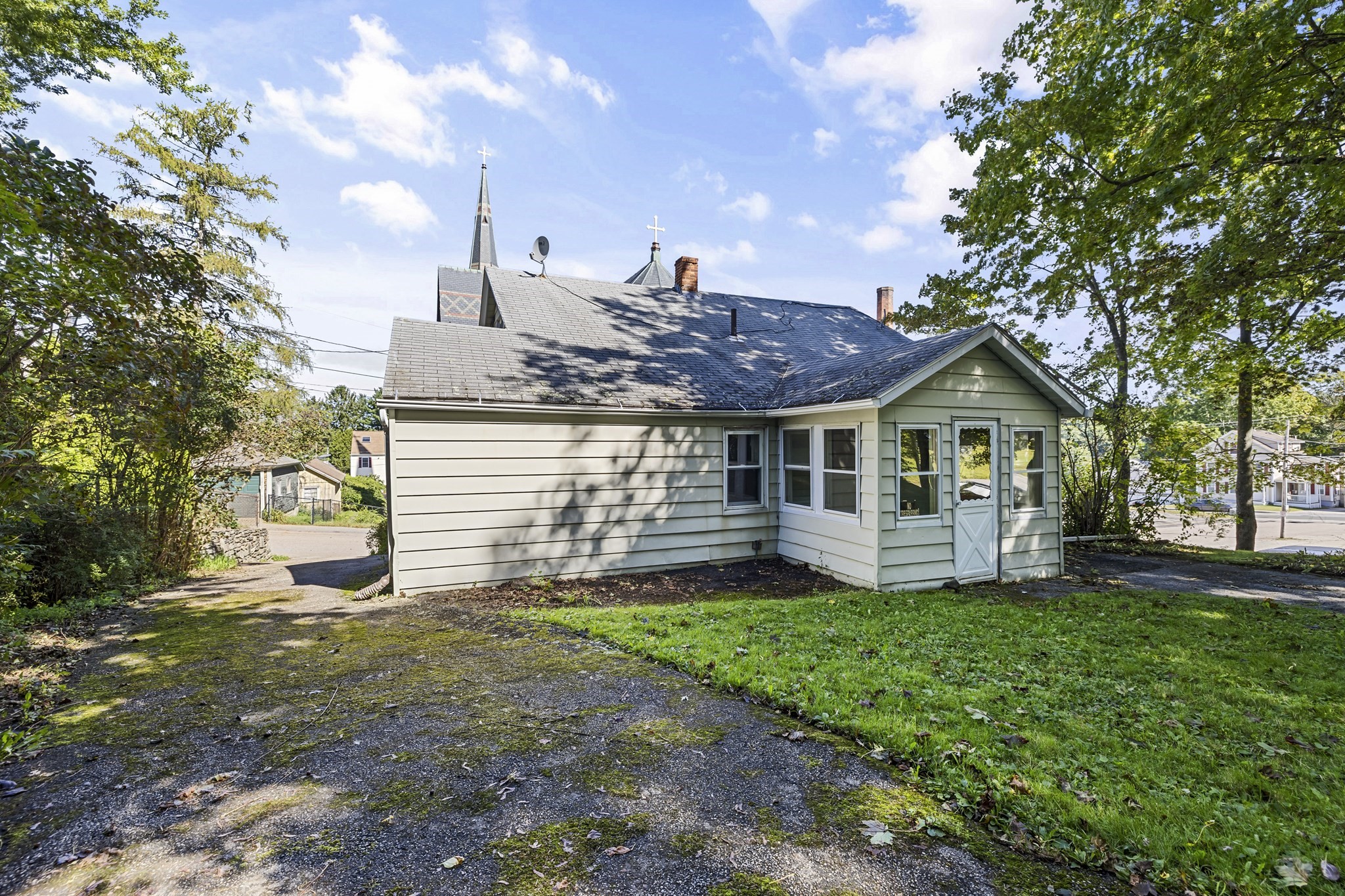 11 Prospect St Property Photo 5