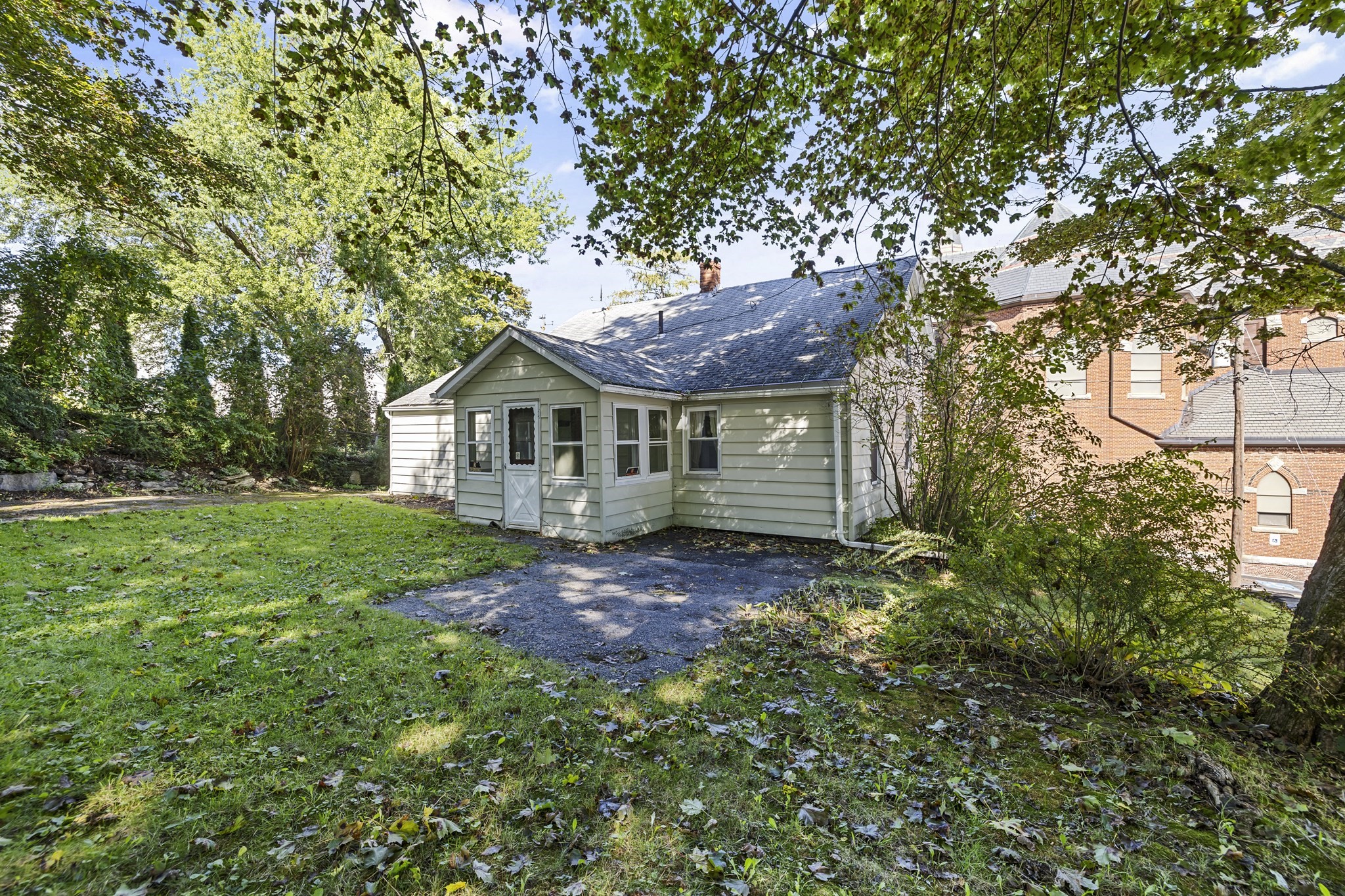 11 Prospect St Property Photo 6