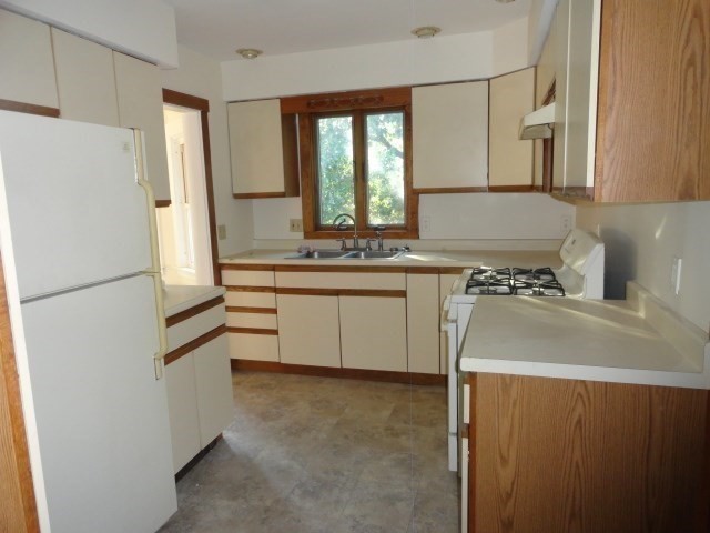 321 Main Street Property Photo 12