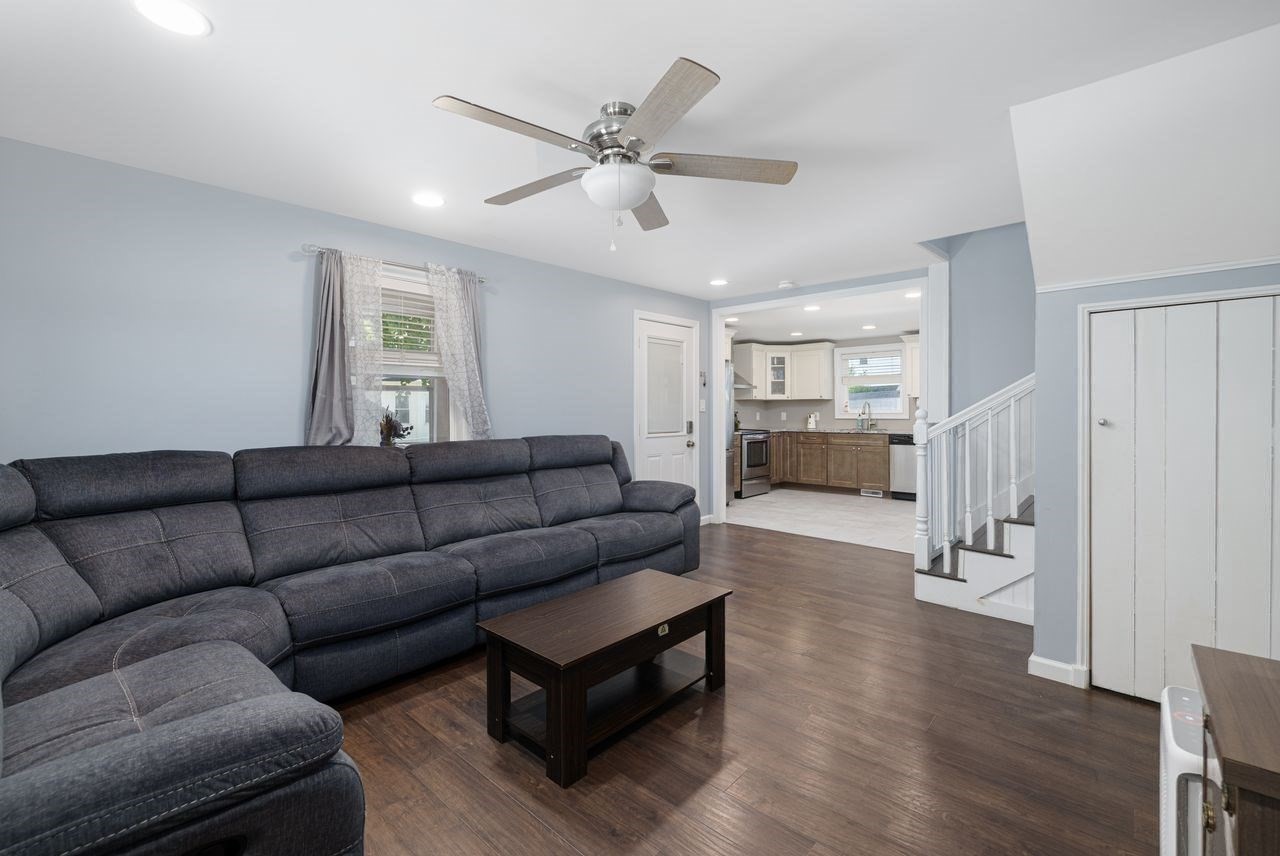 14 Sibley Property Photo 6